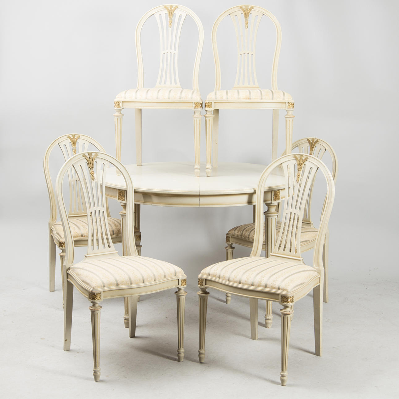 MATSALSGRUPP, gråmålad med förgyllningar, gustaviansk stil, Oscar Edv. Ekelunds AB Virserum.