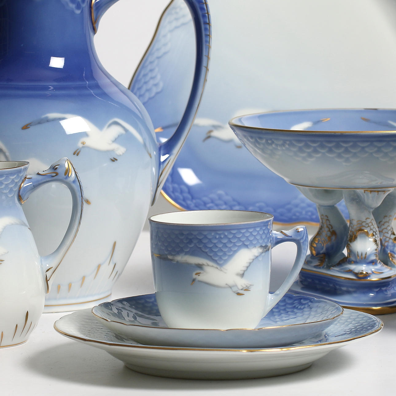 KAFFESERVIS, 42 delar, "Blå Måsen", Bing & Gröndal, Köpenhamn, Danmark.