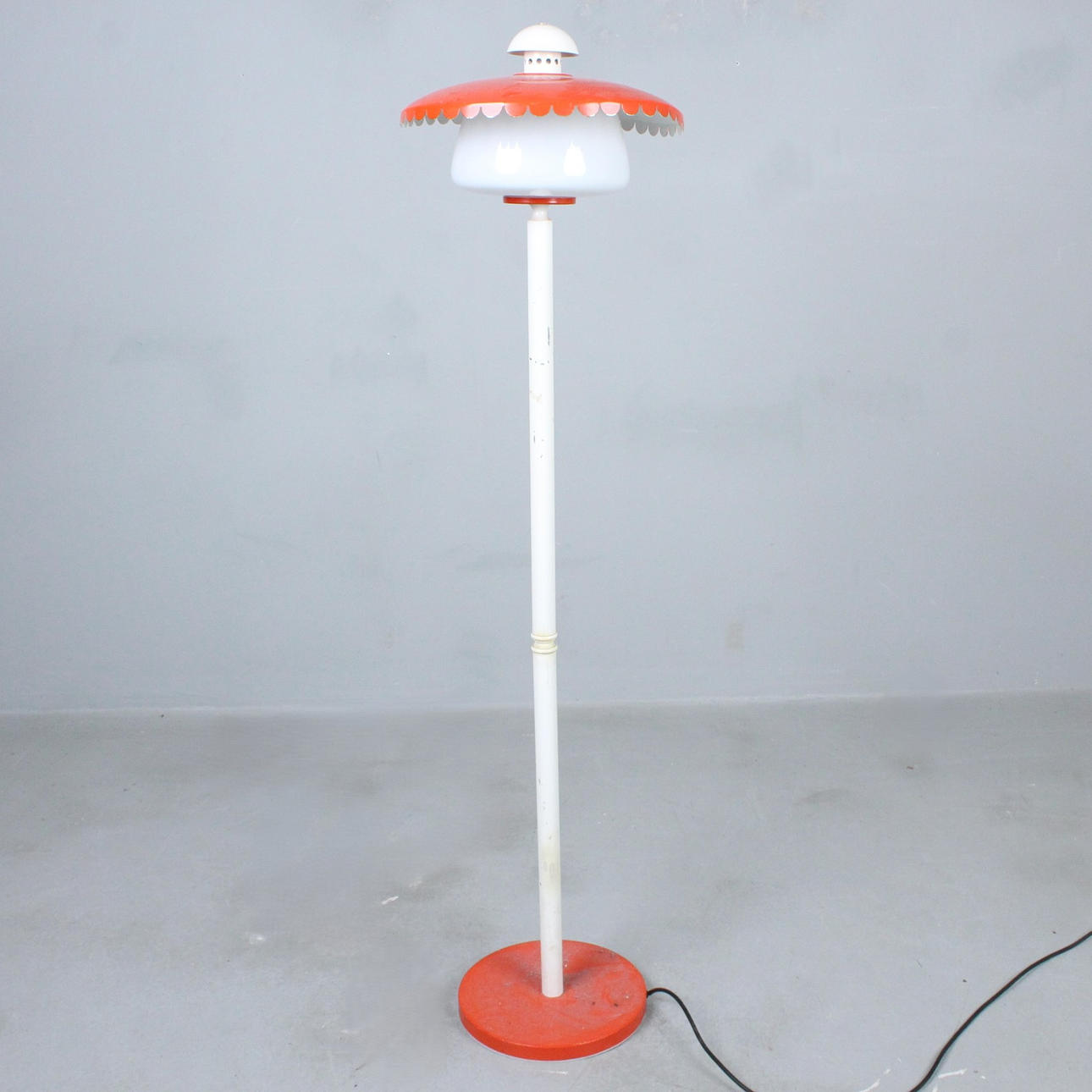 Space Age floor lamp from the 1960s.