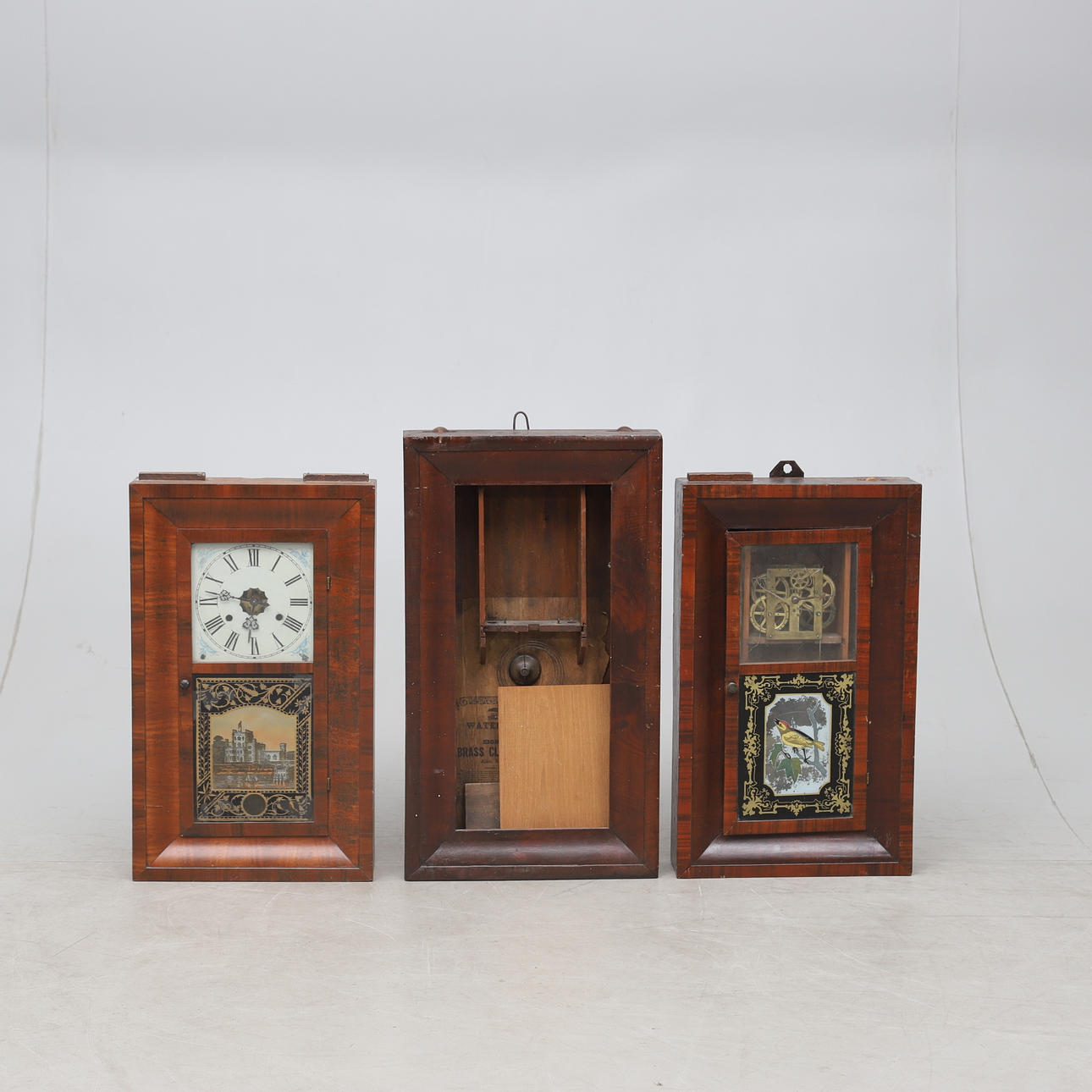 LOT SPARE PARTS, wall clock, b.la. clockwork, etc.