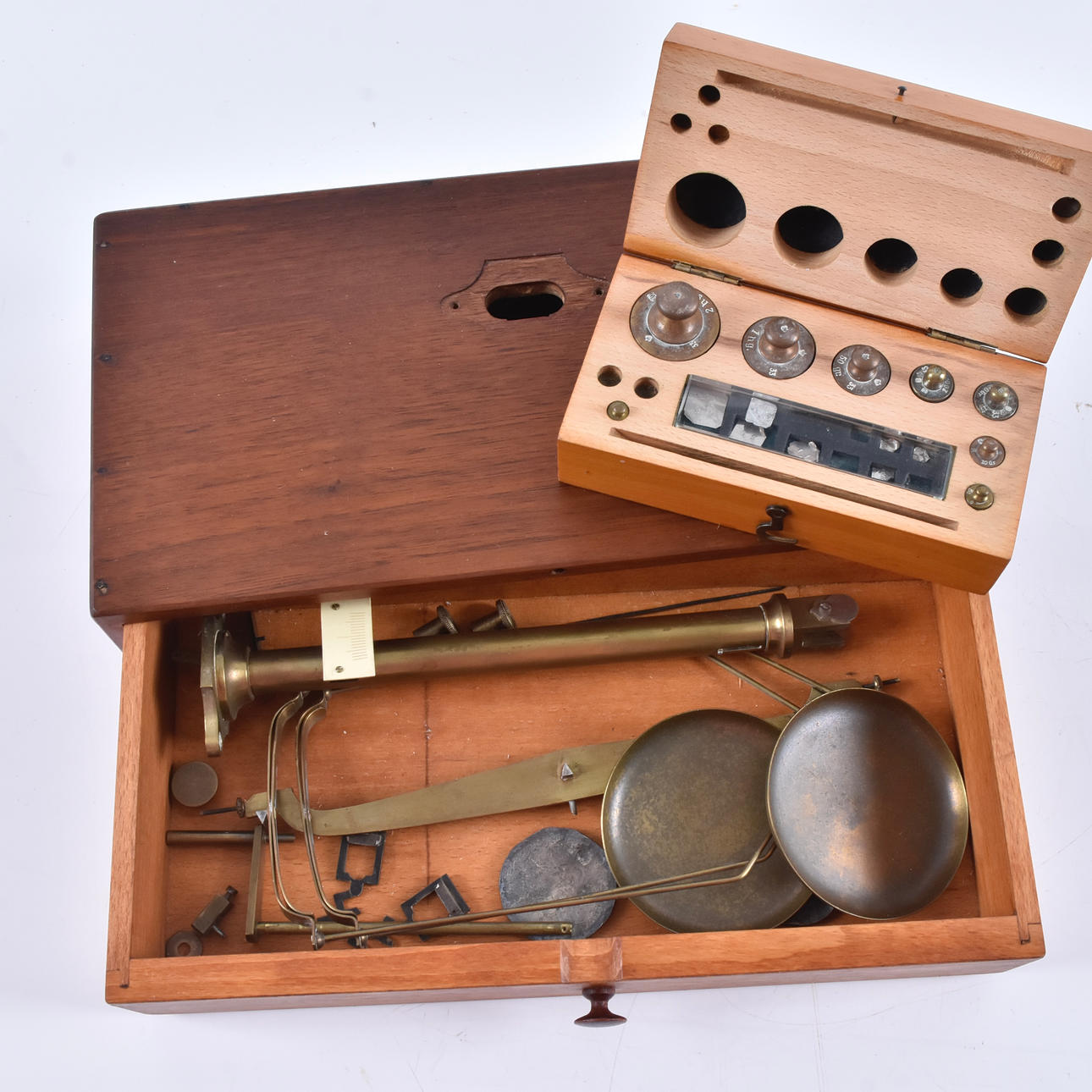 A brass balance scale, 19th century.