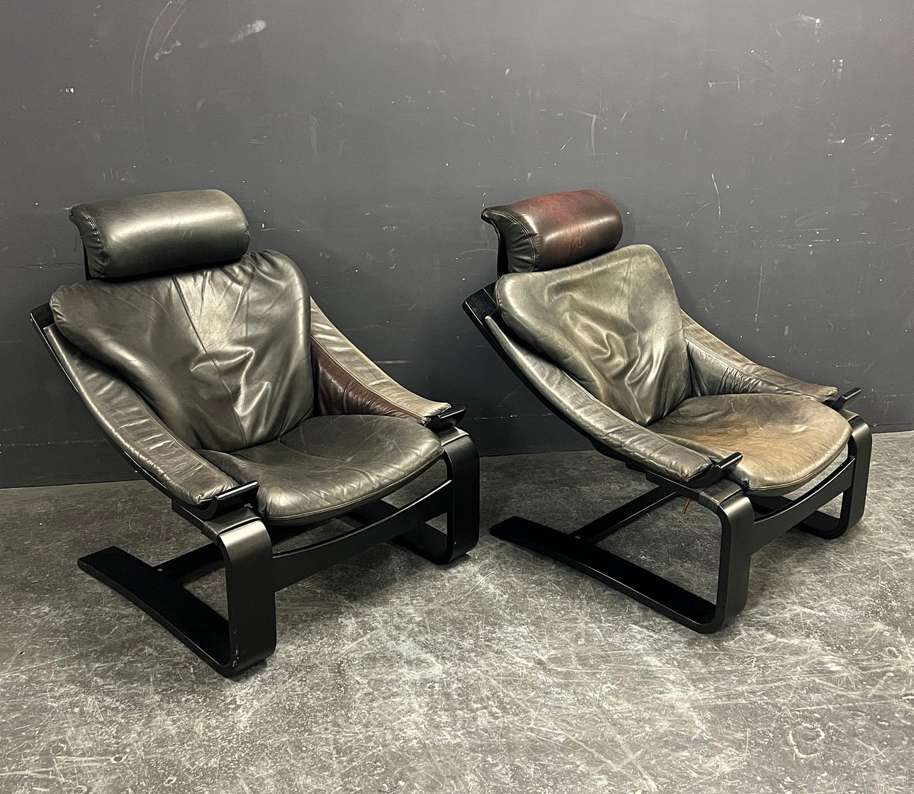 ÅKE FRIBYTER. TWO ARMCHAIRS.