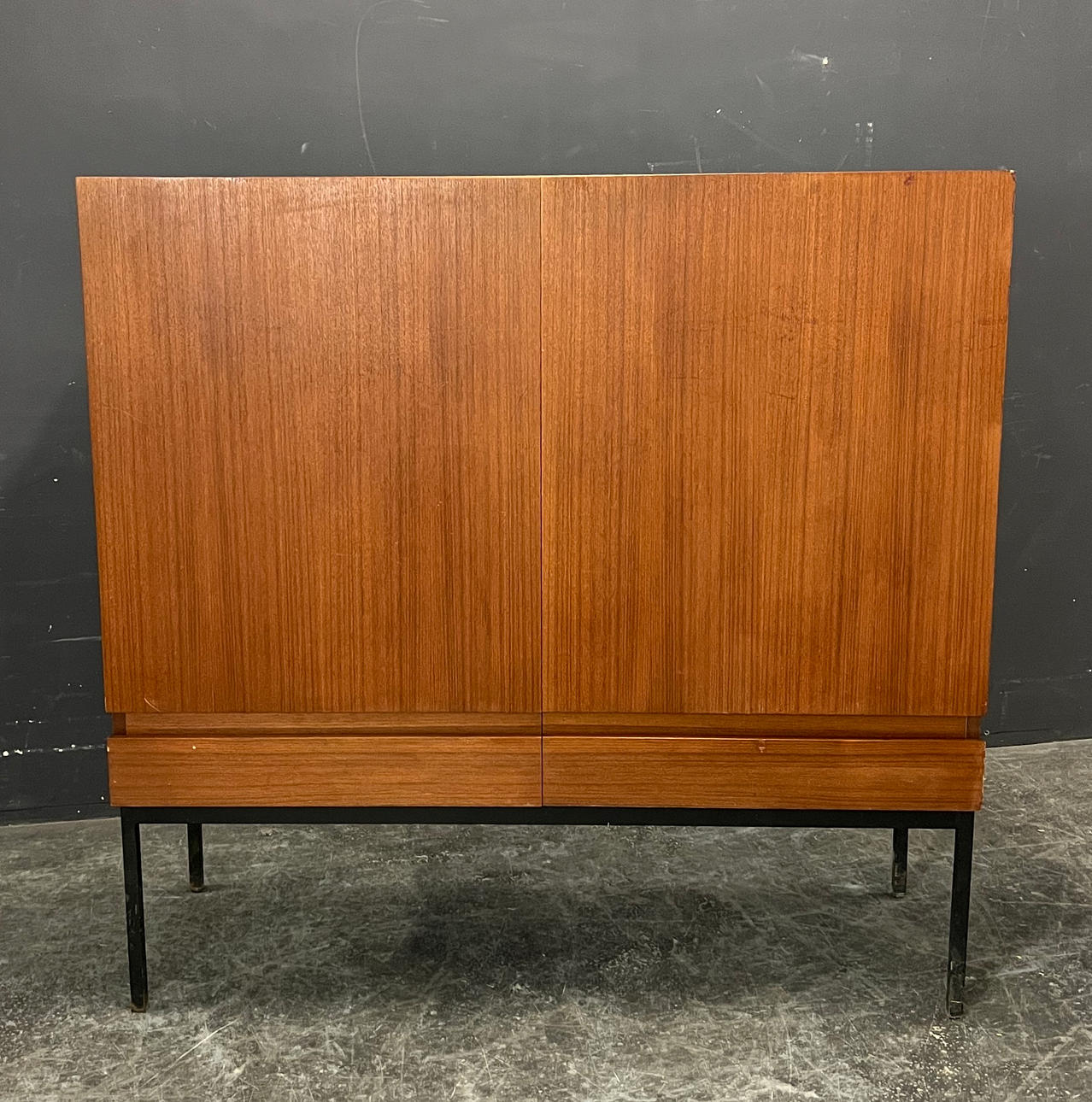 DIETER WÄCKERLIN. SMALL HIGHBOARD.