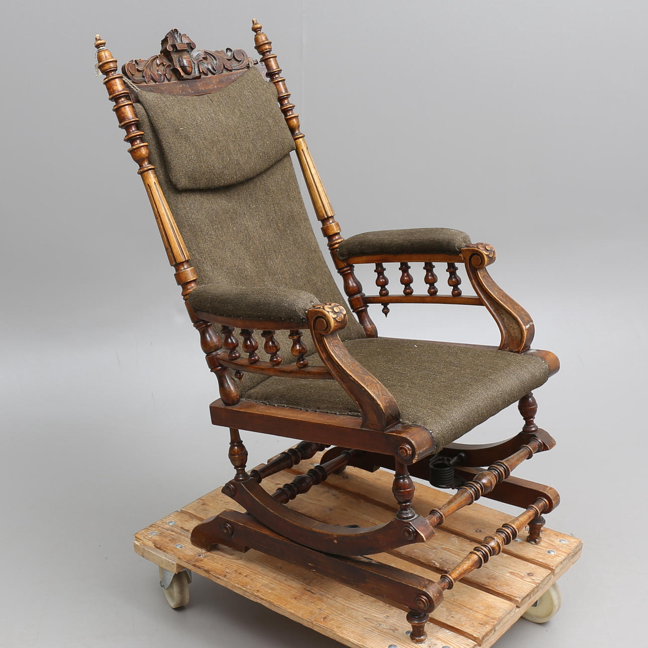 GUNGSTOL, amerikansk, 1900-tal.