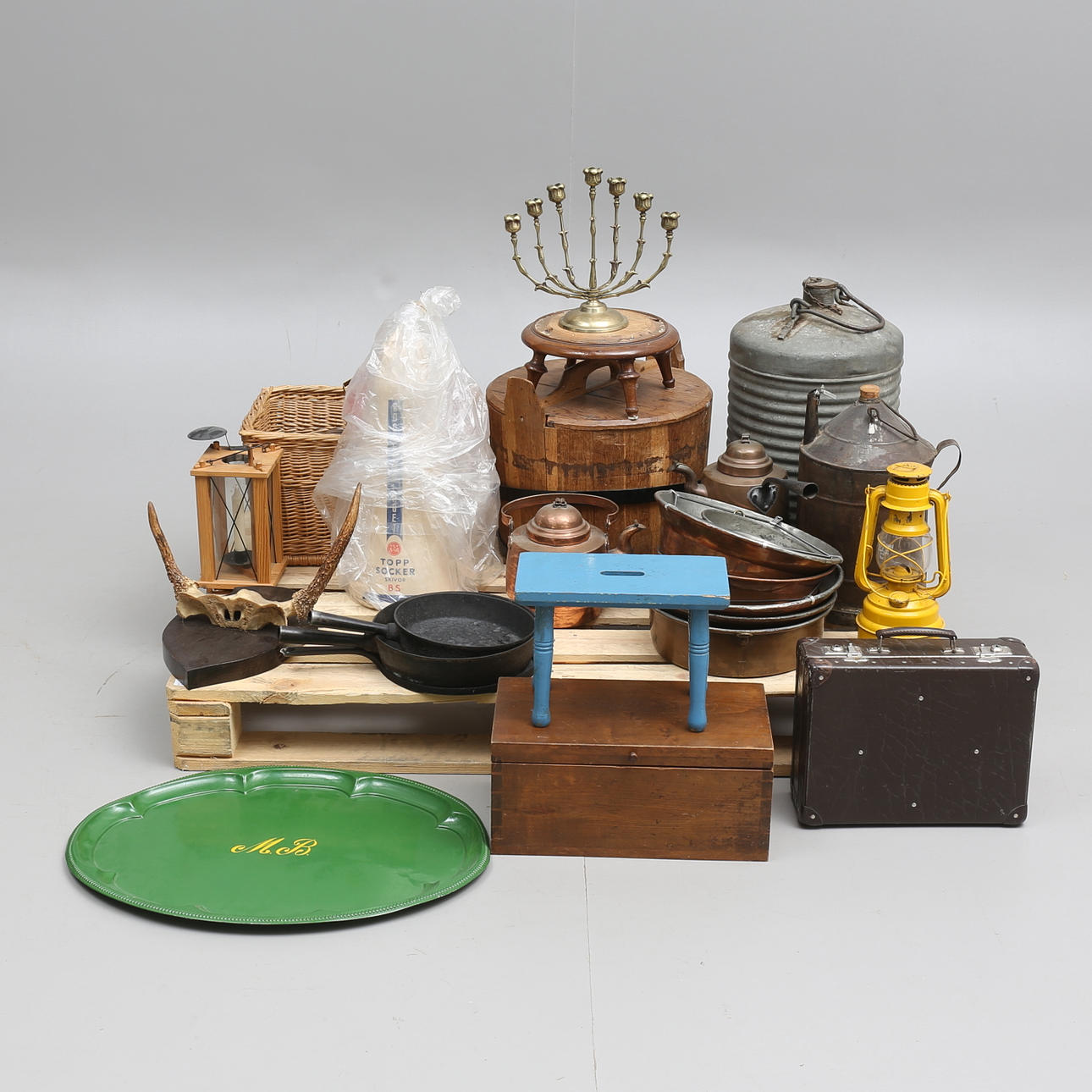 DIVERSE, ALLMOGE, ca 30 delar.