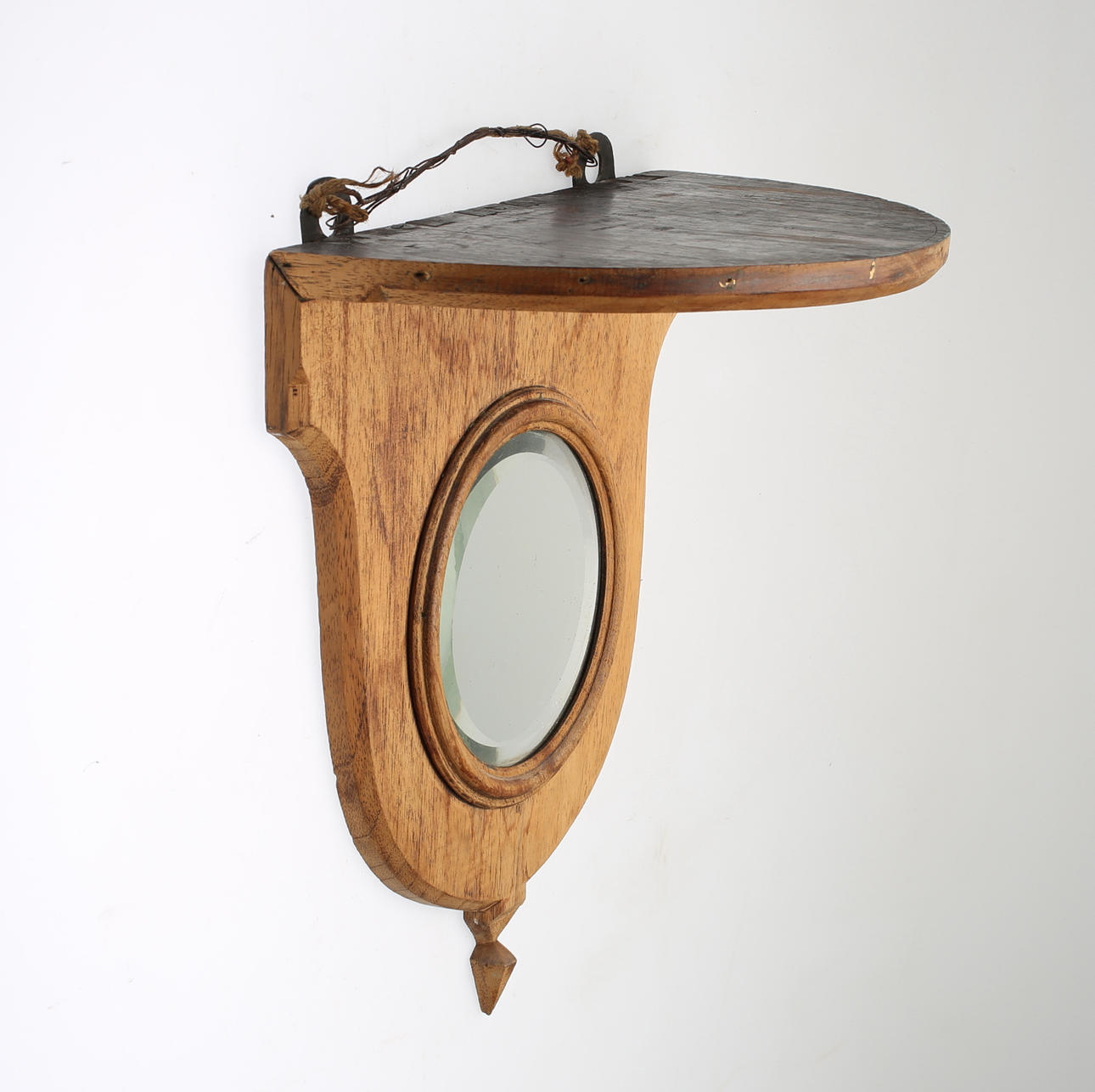 VÄGGHYLLA, sent 1800-tal.