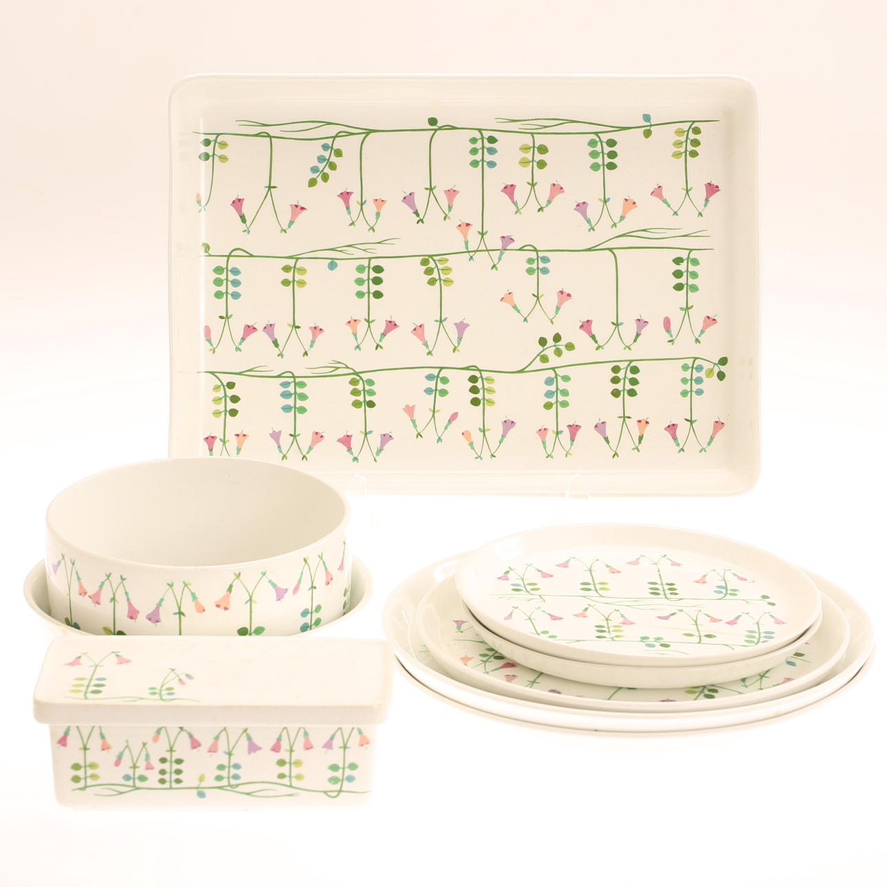 STIG LINDBERG. Servisdelar, 9 stycken, "Linnea", Gustavsberg.