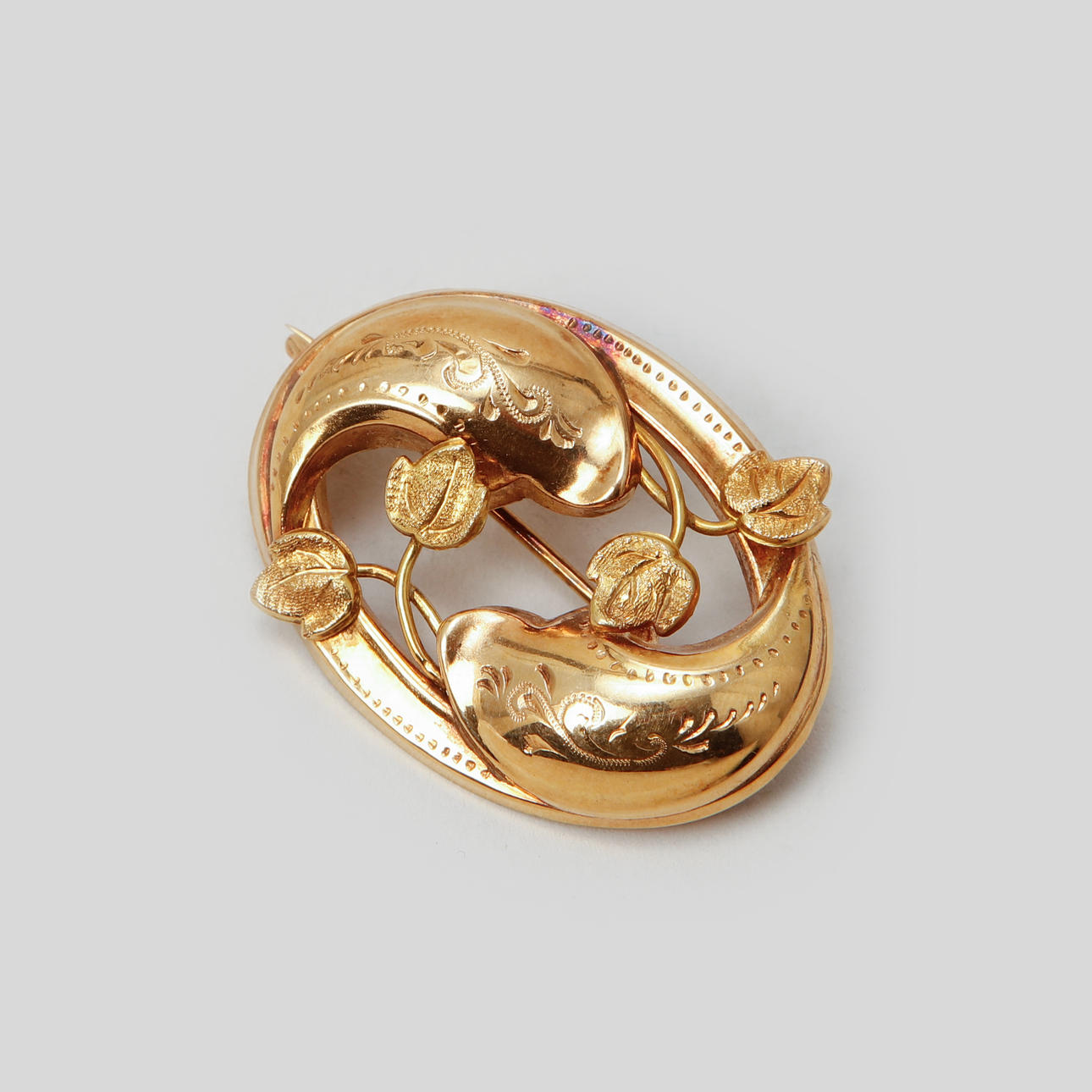 BROSCH, 18k guld, vikt ca 6,2 gram. Smycken & Ädelstenar - Broscher ...