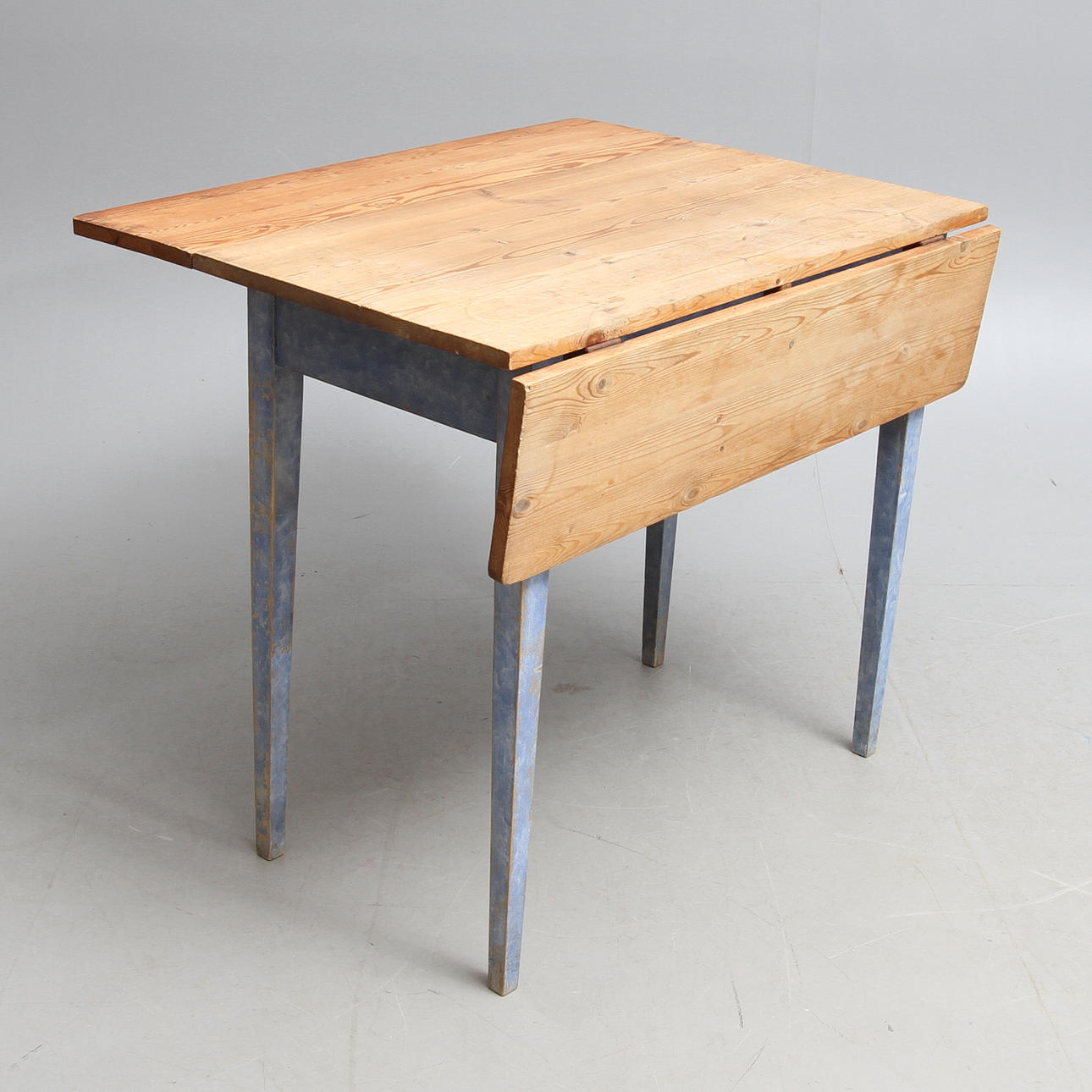 KLAFFBORD, omkring sekelskiftet 1900.