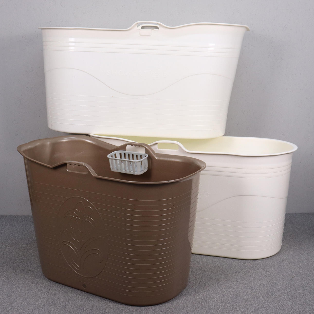 BADEWANNE/BADEWANNE, Kunststoff, 3 Stück.