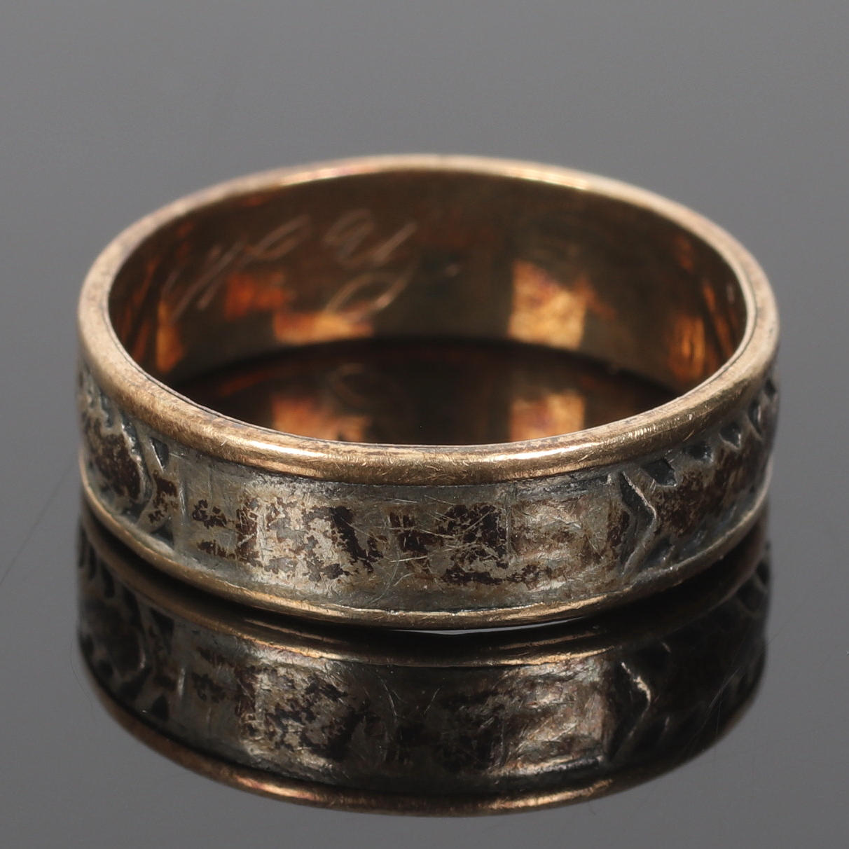 A ring, 18k gold, Joh Rönnqvist & Söner, 1917.