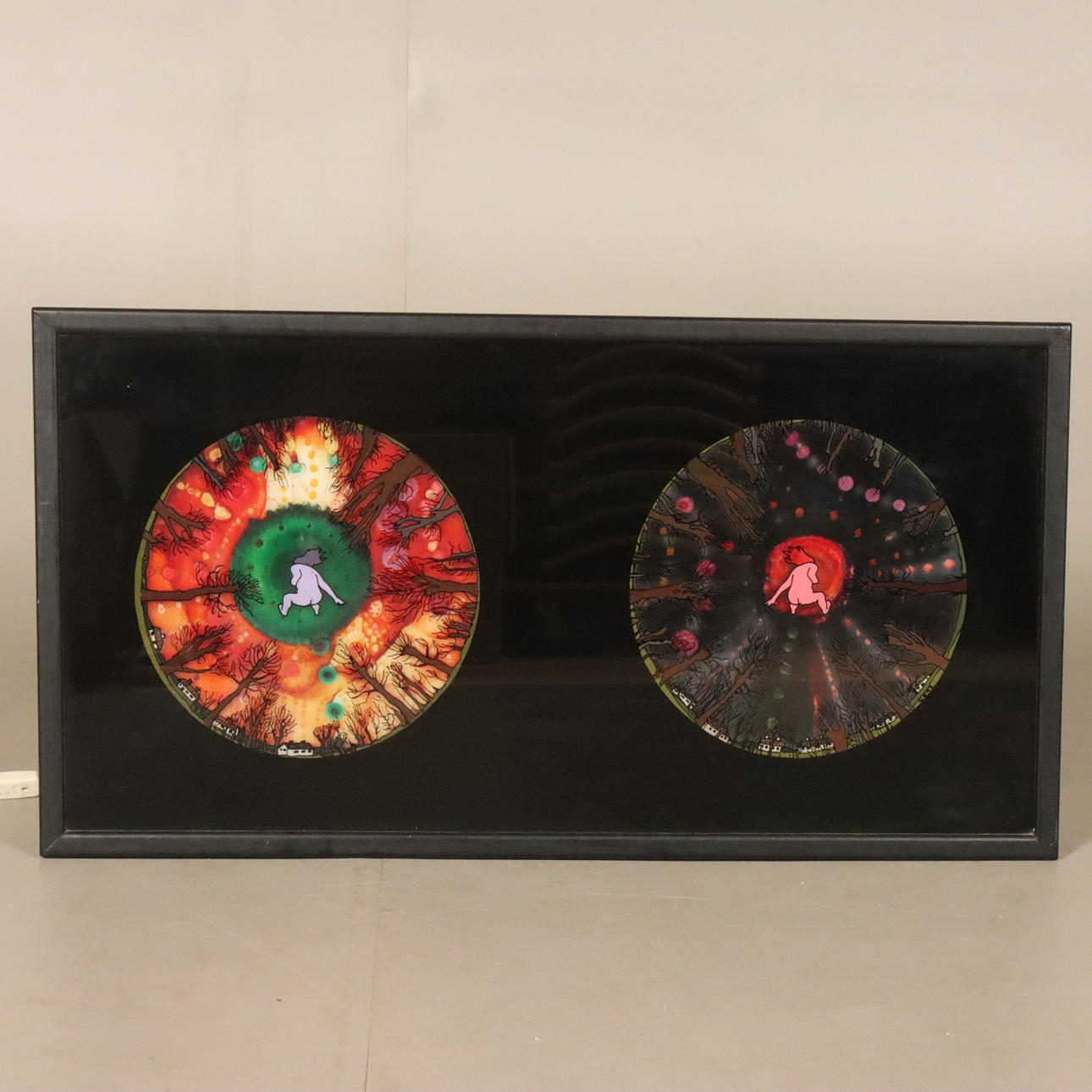 GLASSBOARD with lighting/light box.