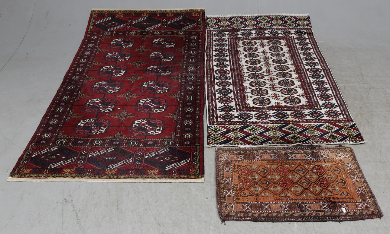 SMÅMATTOR, 3 st, orientaliska.