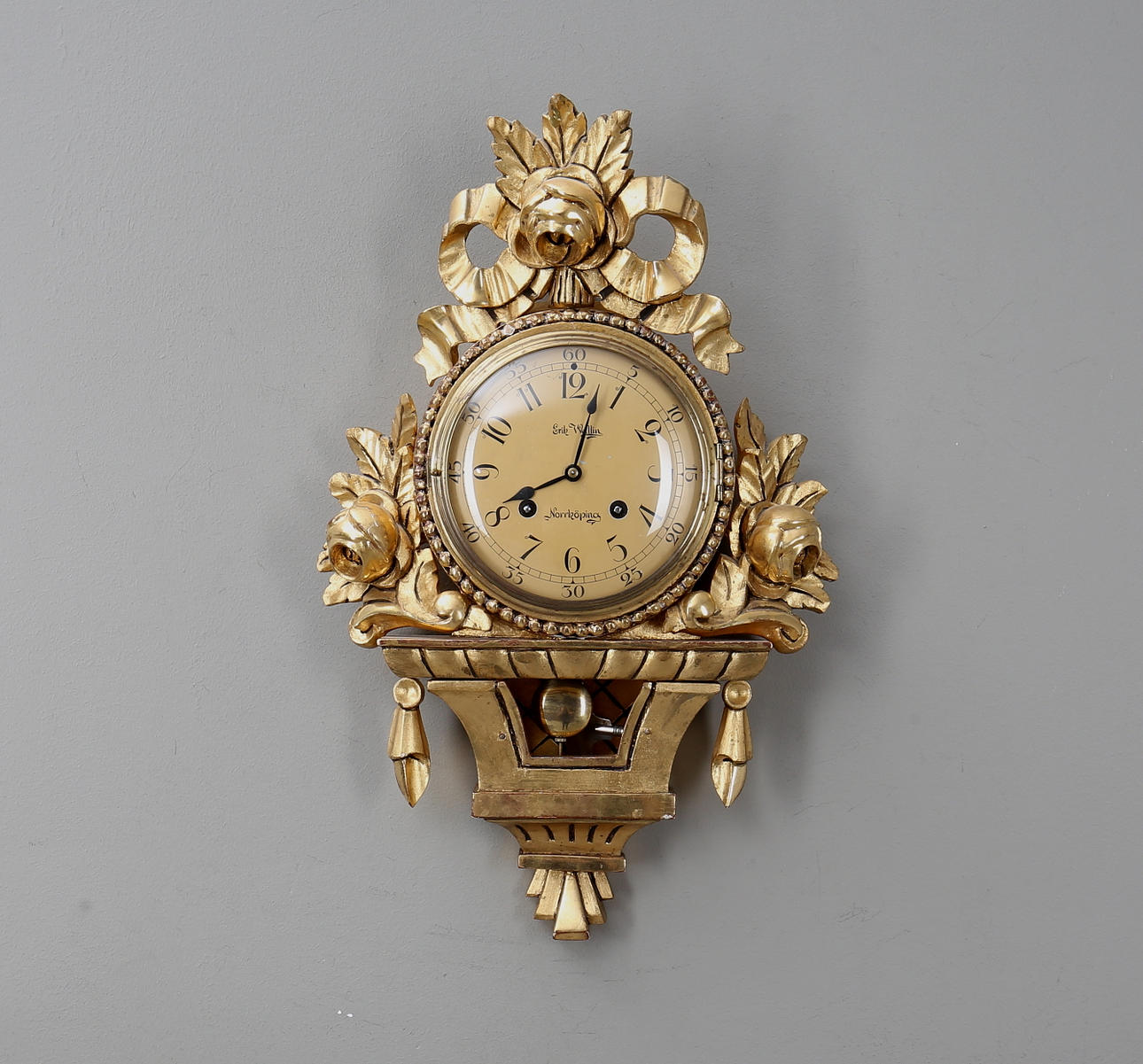 VÄGGUR, rokokostil, Erik Wallin, Norrköping, 1900-talets första del.