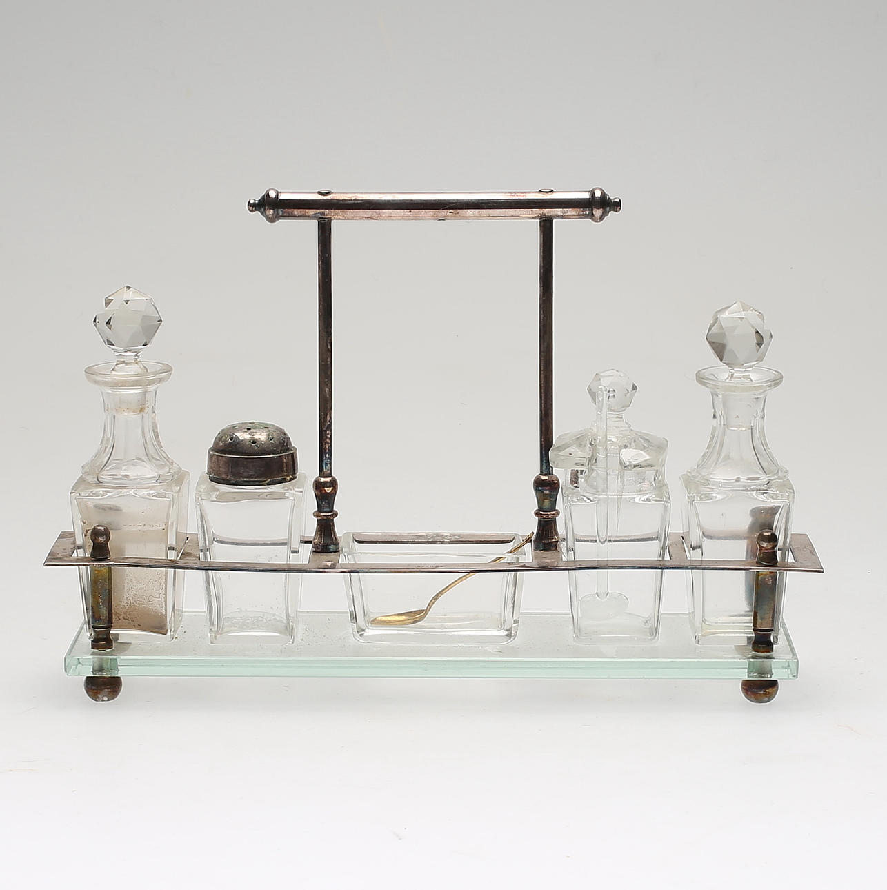 BORDSSURTOUT, nysilver, GAB, 1900-talets första hälft.