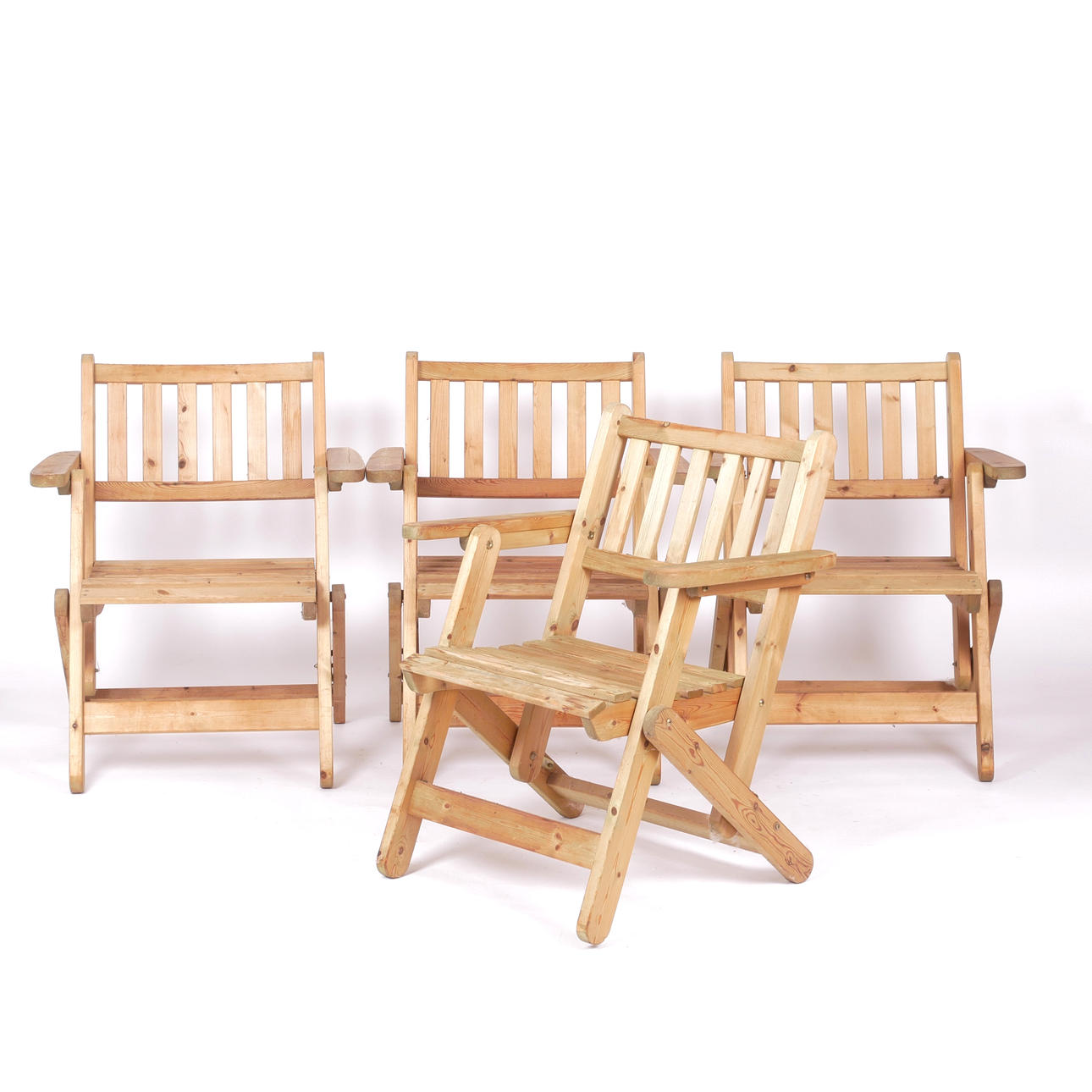 4 garden chairs, folding, pine, 21st century.