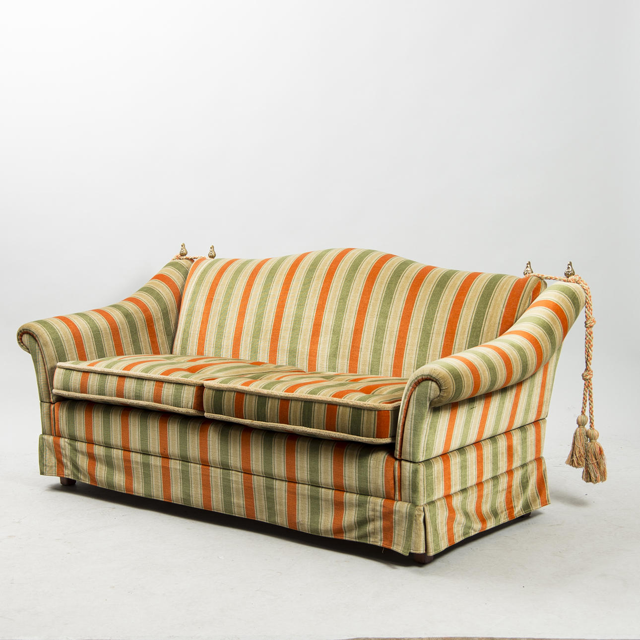 SOFFA, spansk stil, Stjernmöbler Herrljunga.