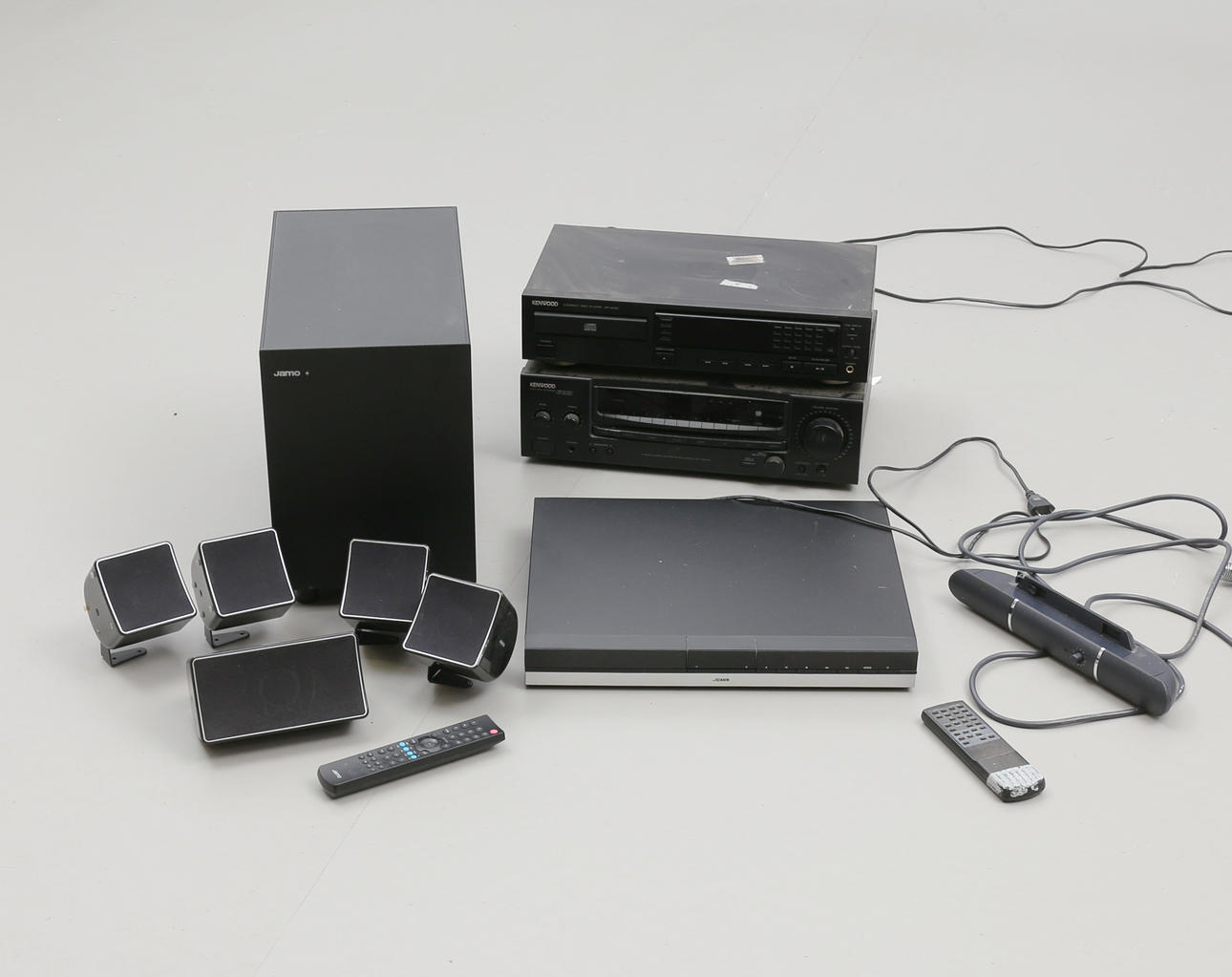 9-delt lydsystem, Jamo/Kenwood.