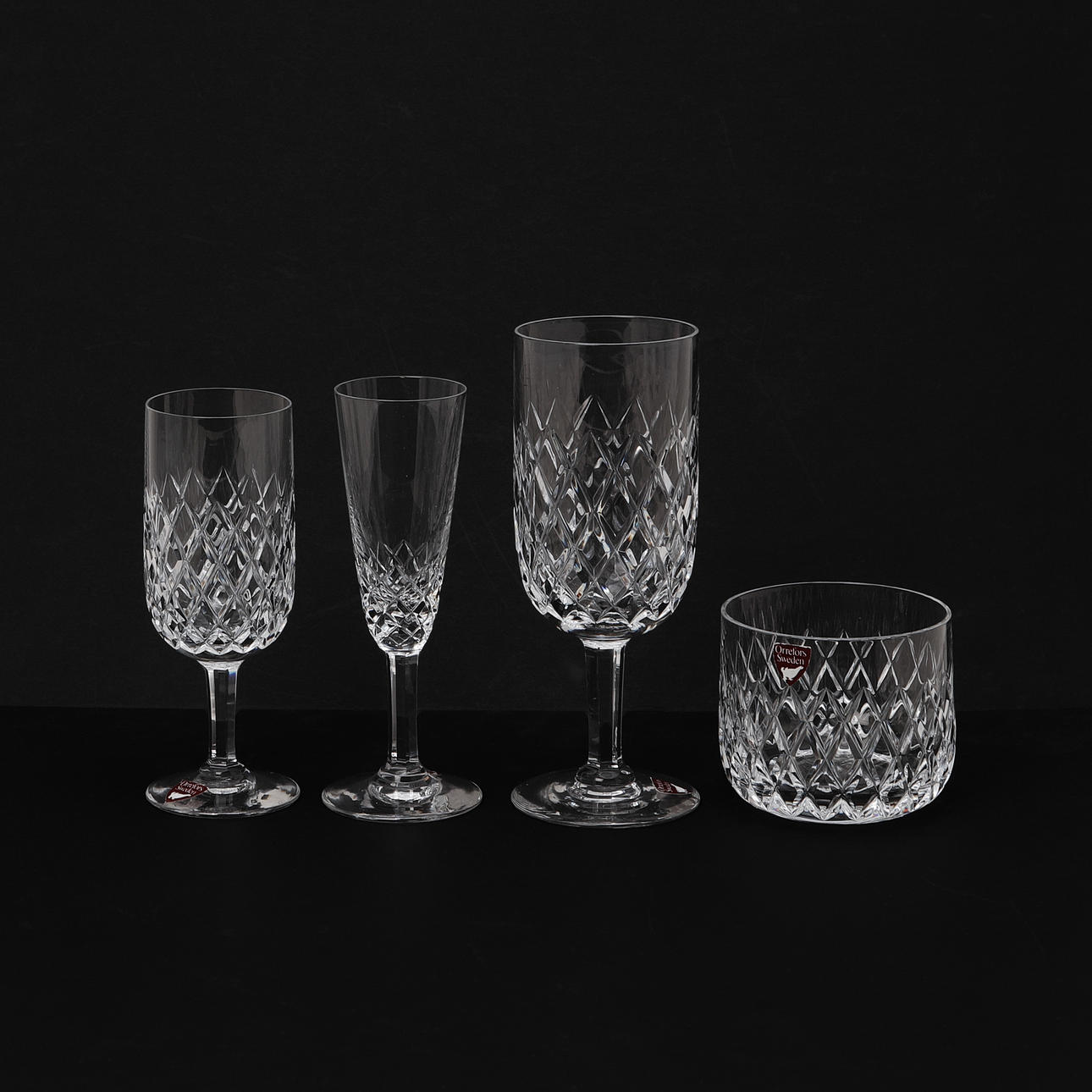 INGEBORG LUNDIN. A 48-piece glassware set, “Elisabeth” Orrefors.