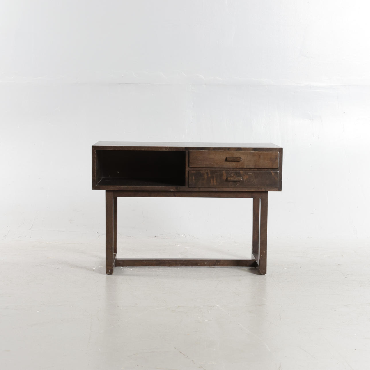 ATTRIBUTED TO FRITS SCHLEGEL. Side table/ small chest of drawers 