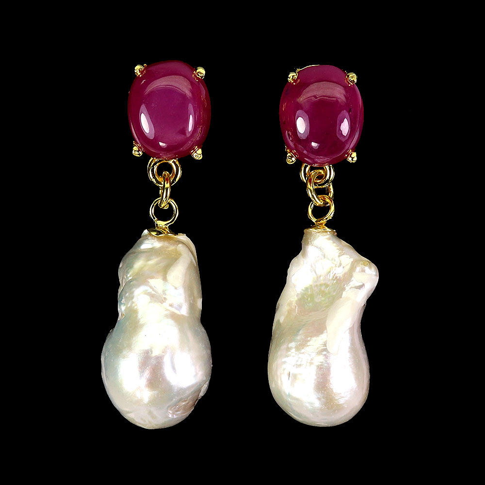 BAROQUE PEARL AND RUBY SILVER EARRINGS.