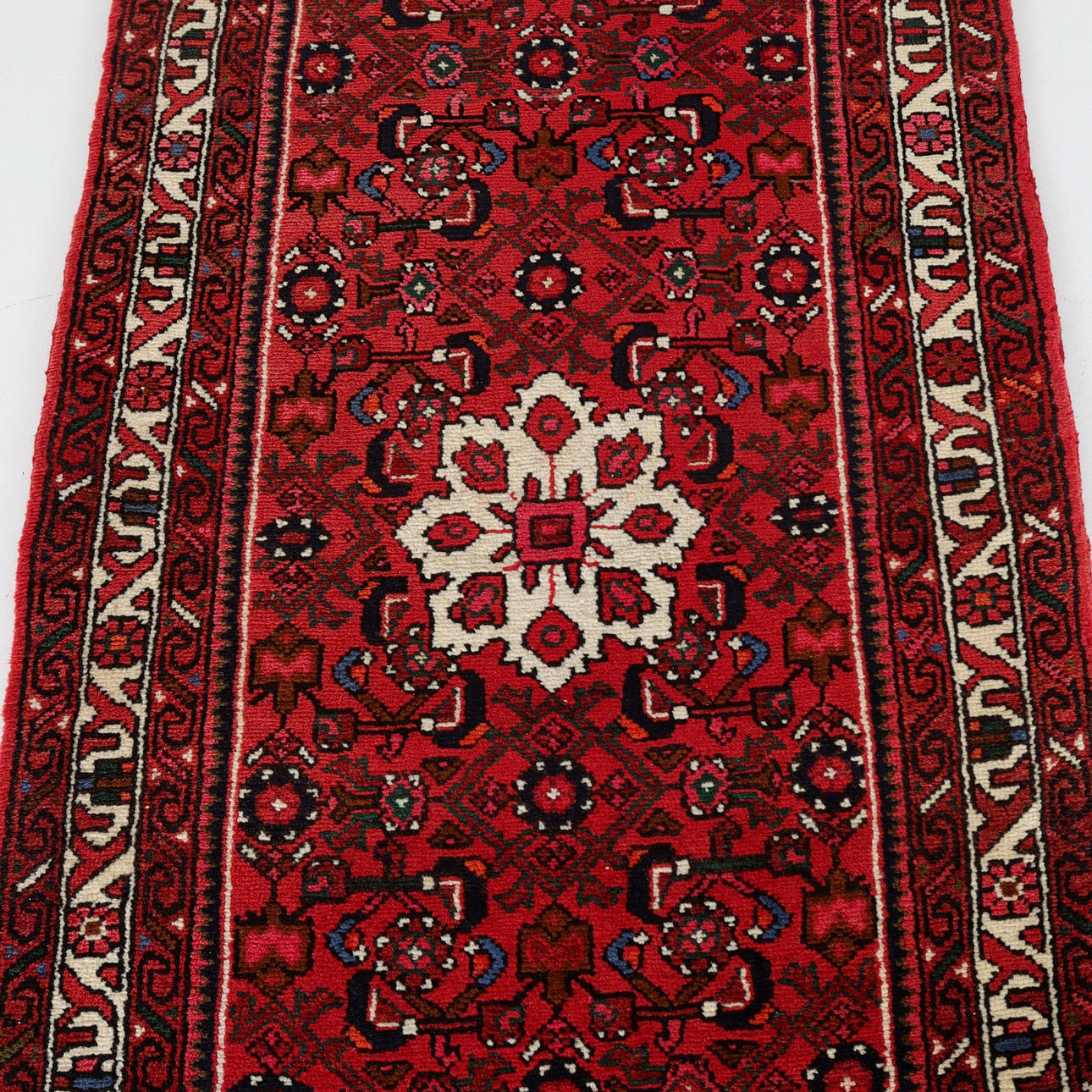ALFOMBRA, Hisseinabad, ca 285 x 83 cm.