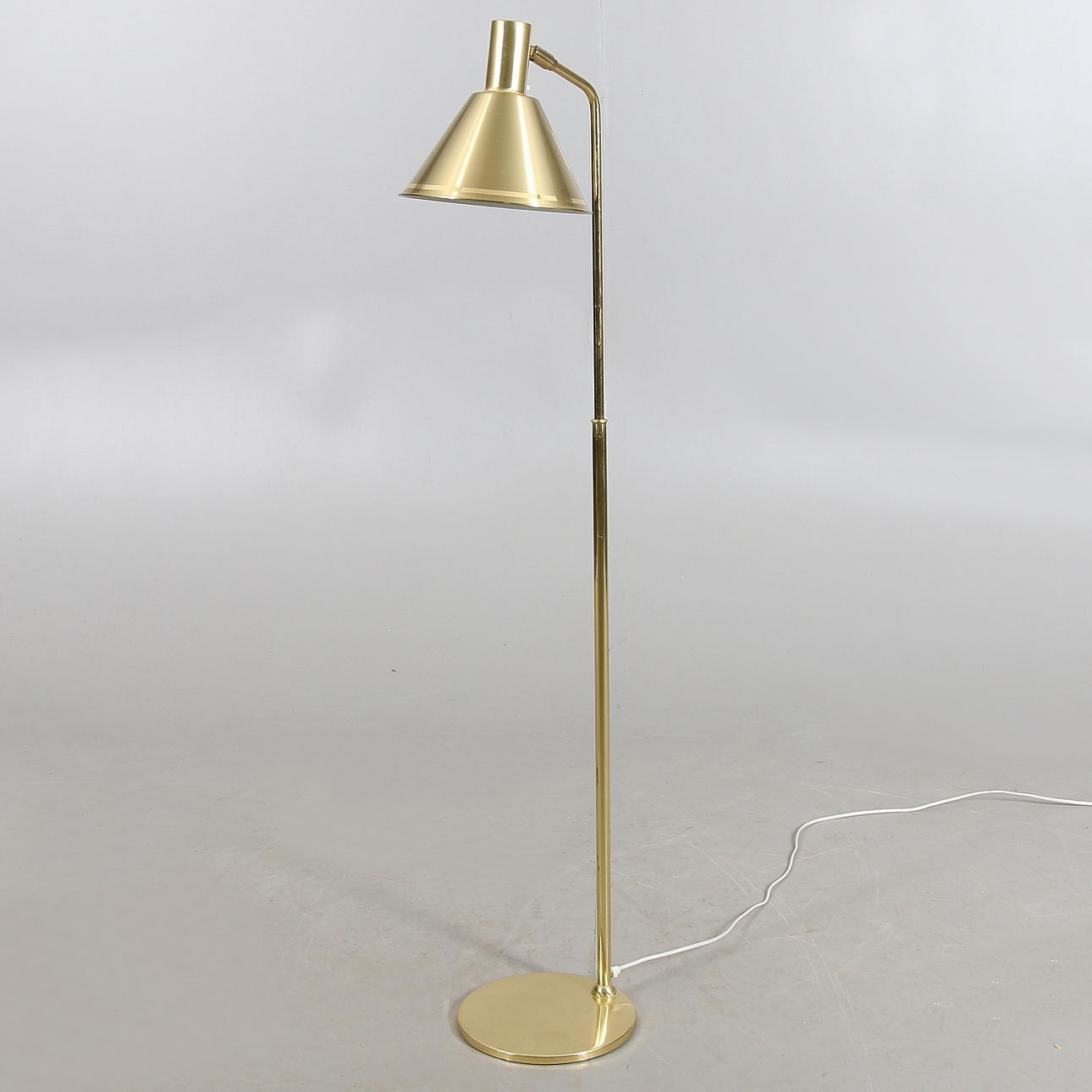 GOLVLAMPA, Öia. 1970-tal.