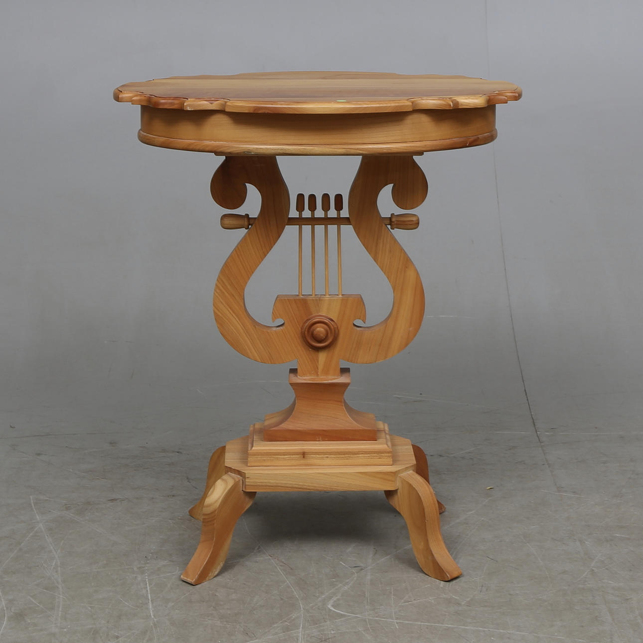 BORD MED SPELDOSA, 1900/2000-tal.