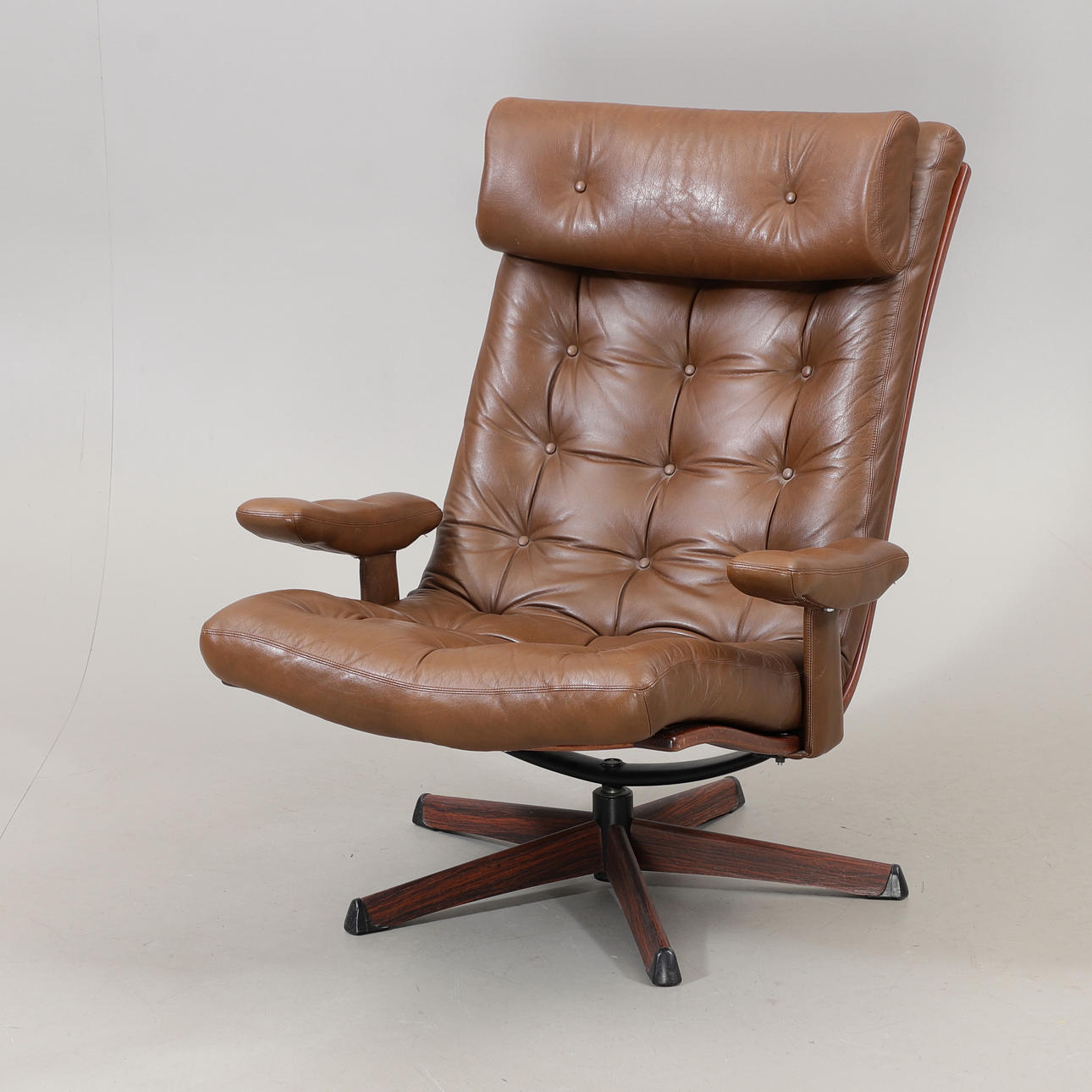 LÆNESTOL, „Delfin“, Göte Möbler. 1970'erne.