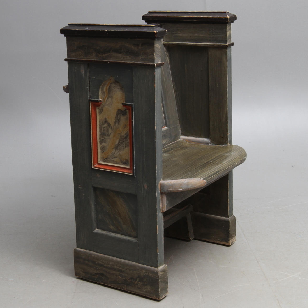 KYRKBÄNK, 1900-talets första hälft.