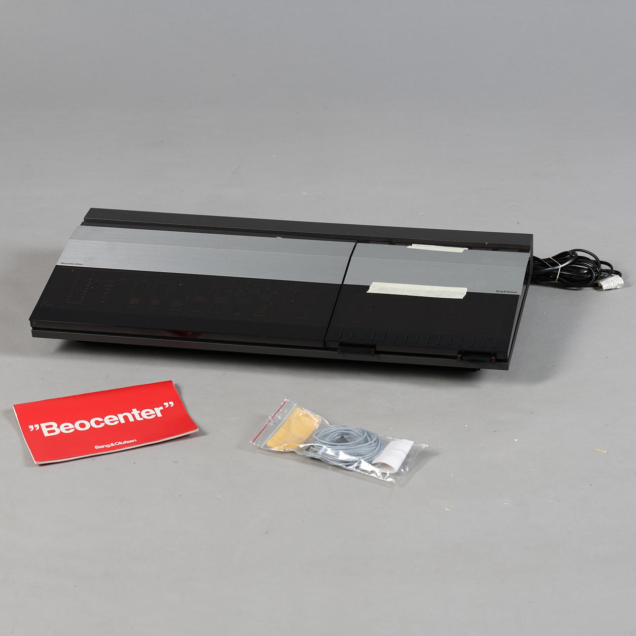 BANG & OLUFSEN BEOCENTER 4000 MUSIC SYSTEM.