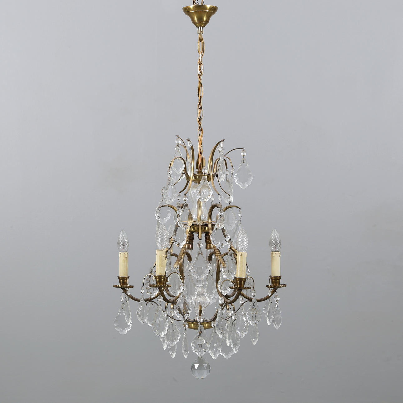 KRISTALLKRONA, mässingsstomme, barockstil, 1900-talets första del.