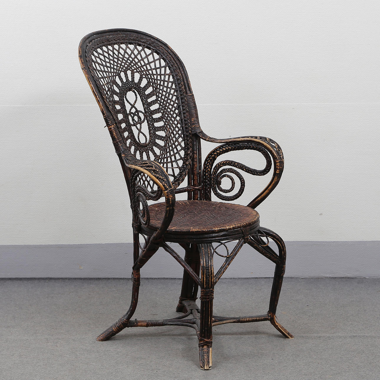 SILLA DE MIMBRE DEL SIGLO XIX.