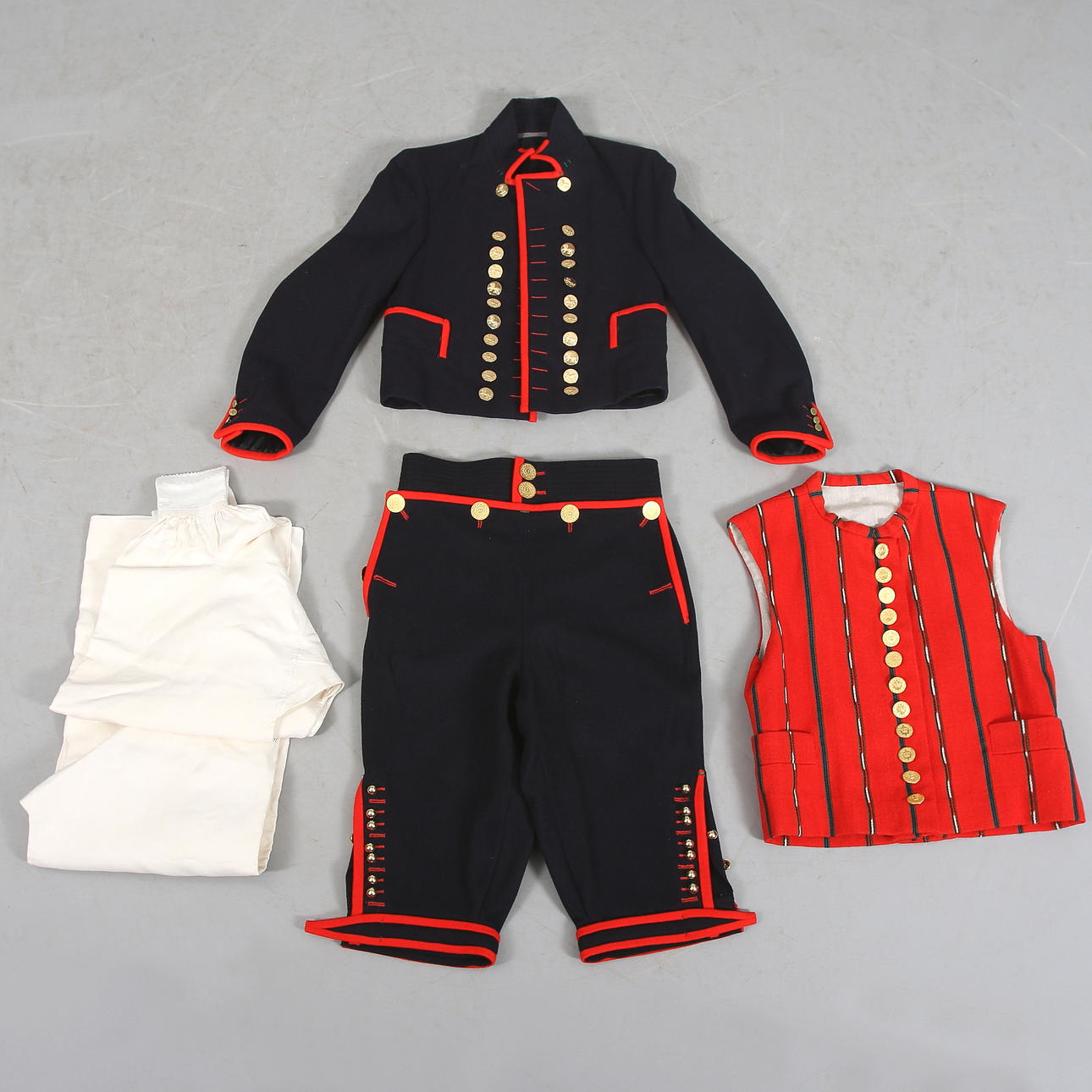 FOLKDRÄKT, herr, 5 delar, Delsbo, 1900-tal. Strl ca 46, S/M.