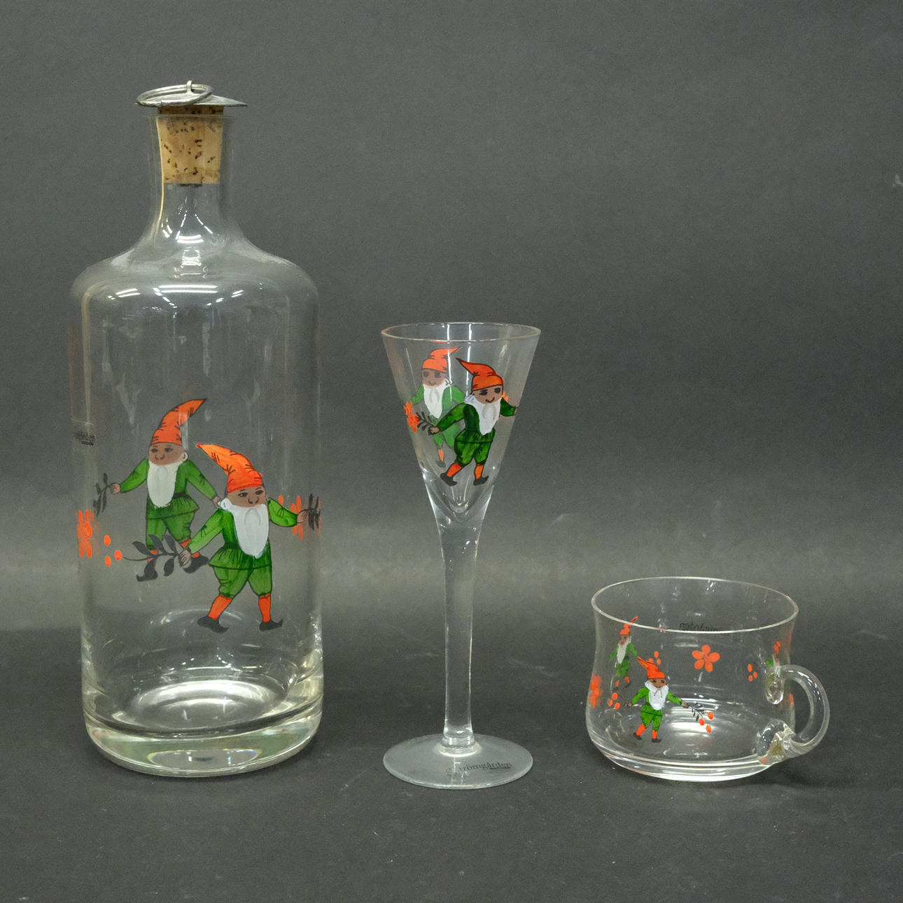 CHRISTMAS GLASS TABLEWARE, STRÖMGÅRDEN.