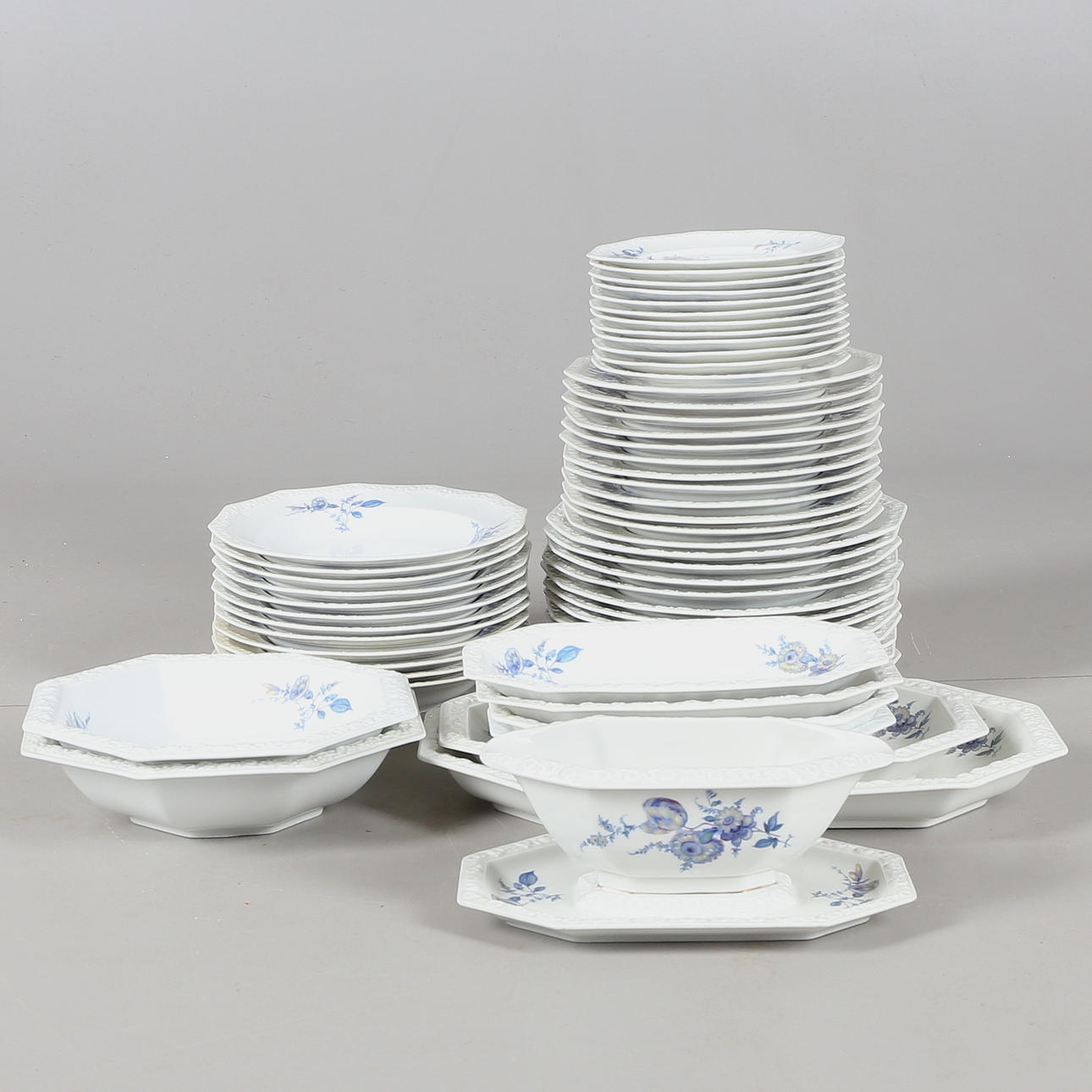 MATSERVIS, 57 delar, porslin, "Maria", Rosenthal, Tyskland, 1900-tal.