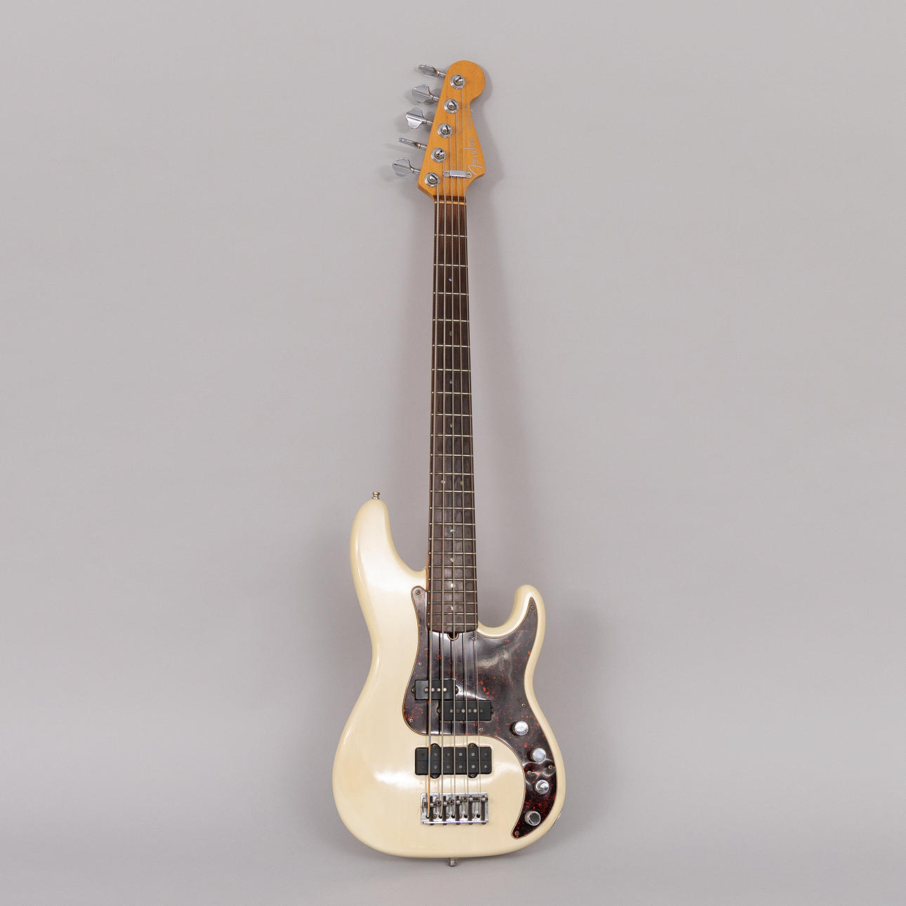 ELBAS, Fender Precision Bass, 5-strängad.