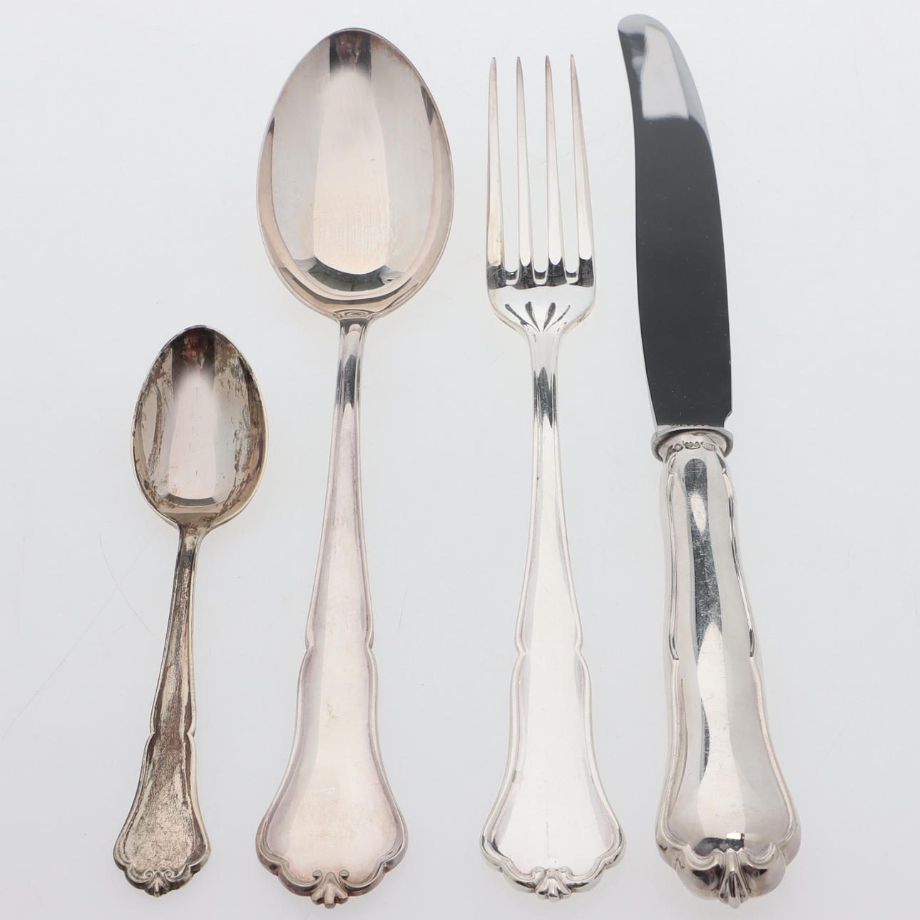 CUBIERTOS, 20 piezas, plata, «Viktoria», GAB.