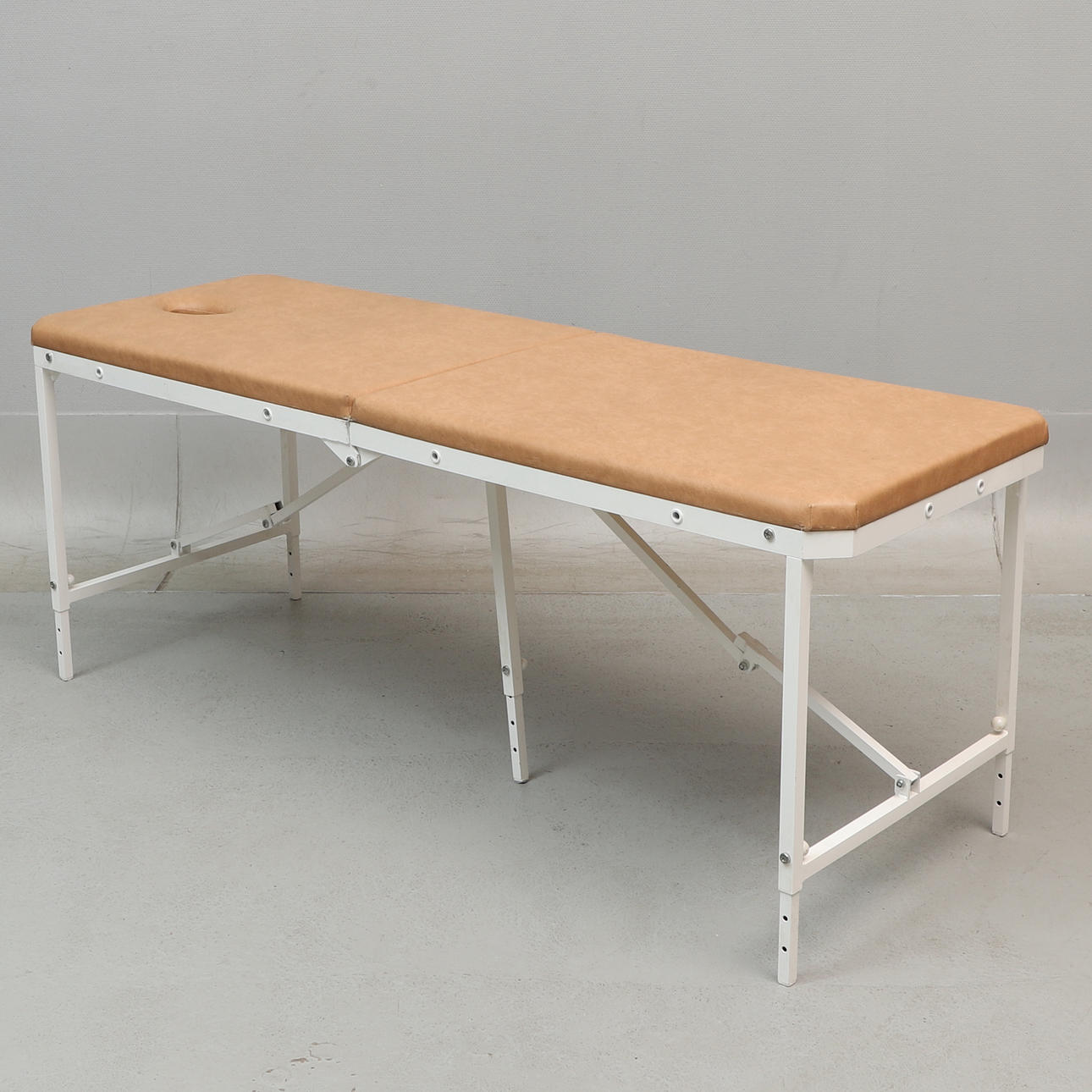 MASSAGEBÄNK, portabel/hopfällbar.