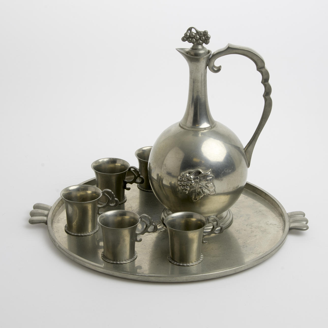 LIQUOR SET, 7 pieces, pewter, Art Deco.