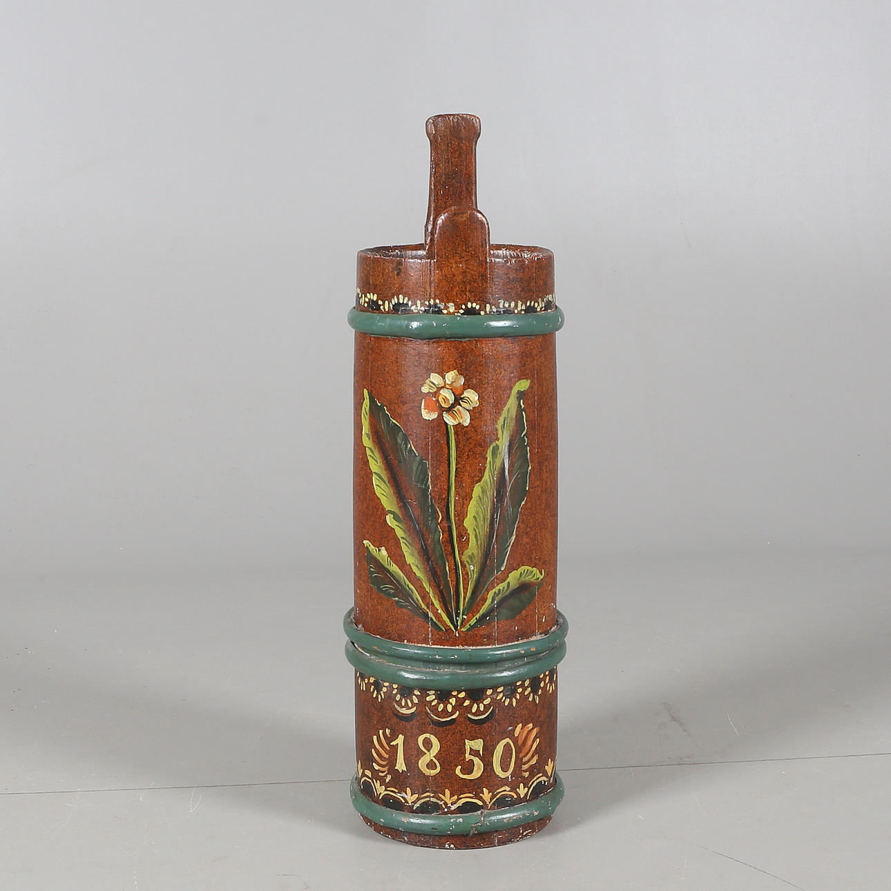 SMÖRKÄRNA, trä, allmoge, bär datering 1850.