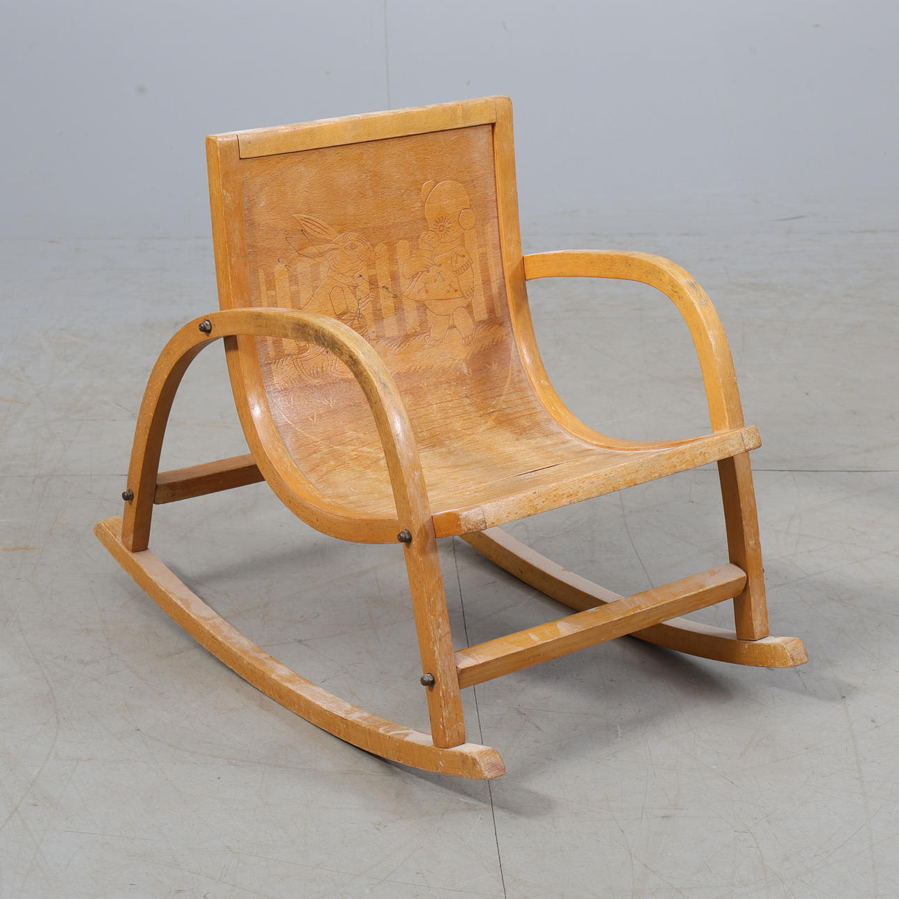 GUNGSTOL, barnmodell. Intarsia, 1900-tal.