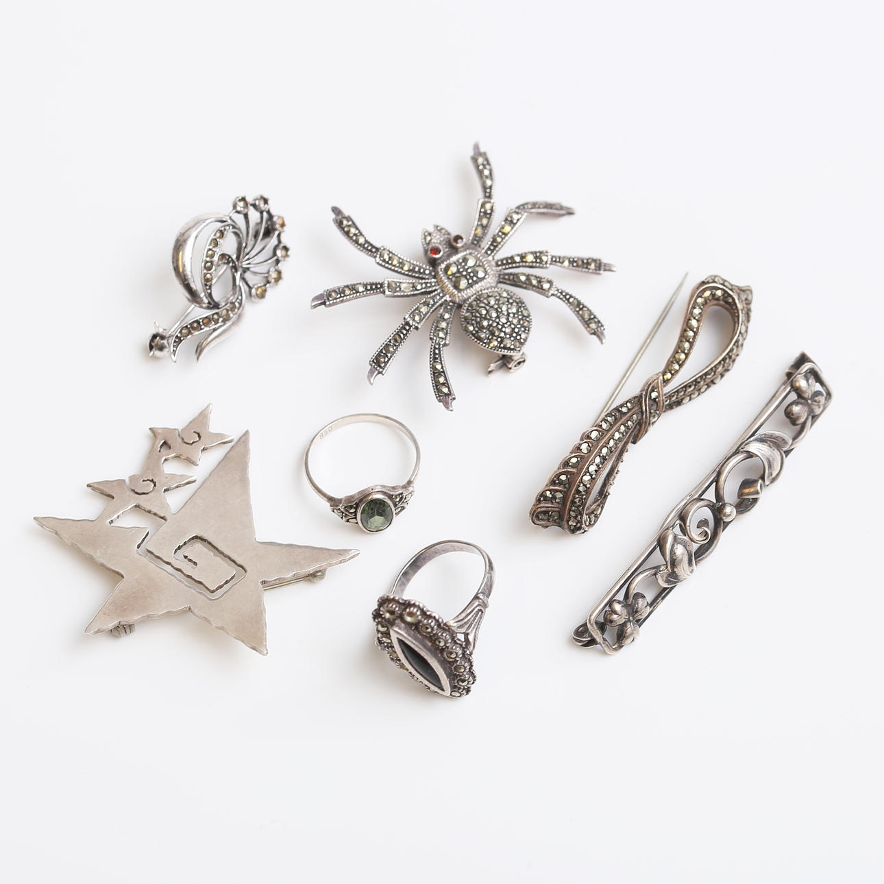 BROOCHES 5 pcs, and RINGS, 2 pcs, silver.