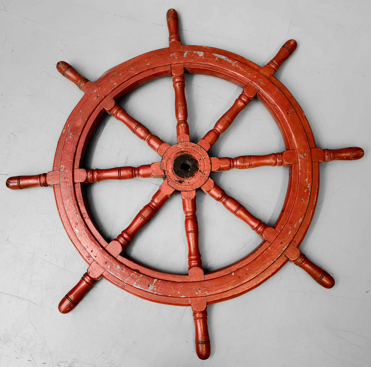 TIMÓN DE BARCO EN MADERA.