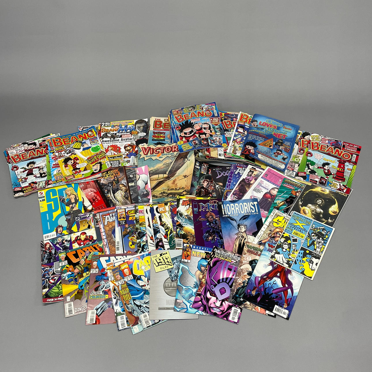 COMICS & MAGAZINES. Toys - Comics - Auctionet