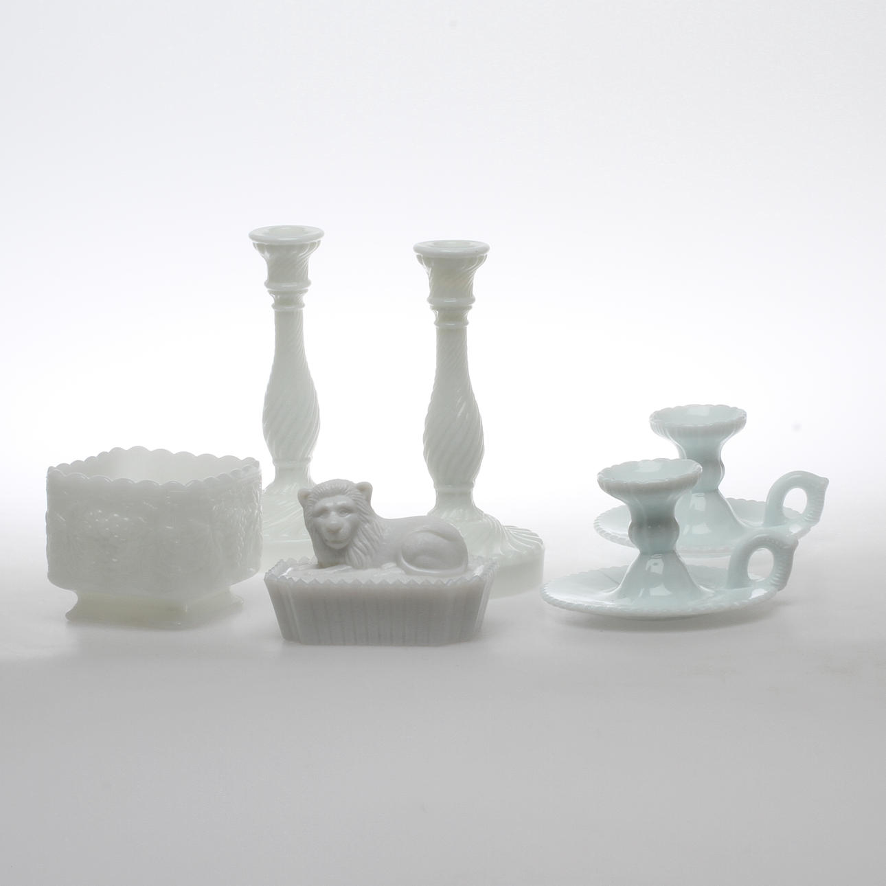 PRESSGLAS, 6 delar, vit glasmassa, 1800/1900-tal.