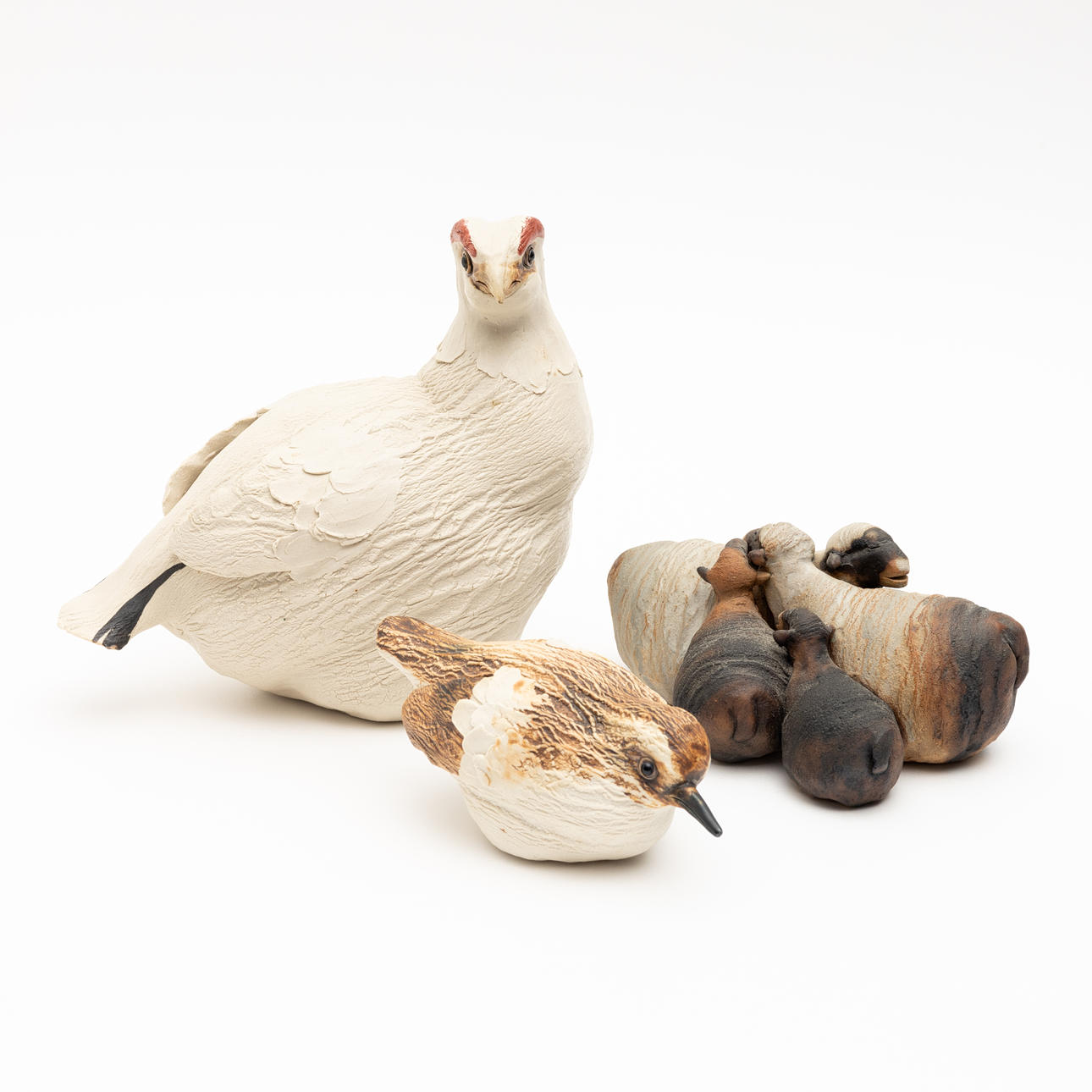 DAGNY ZACHRISSON. Tres figuras de gres, firmadas.