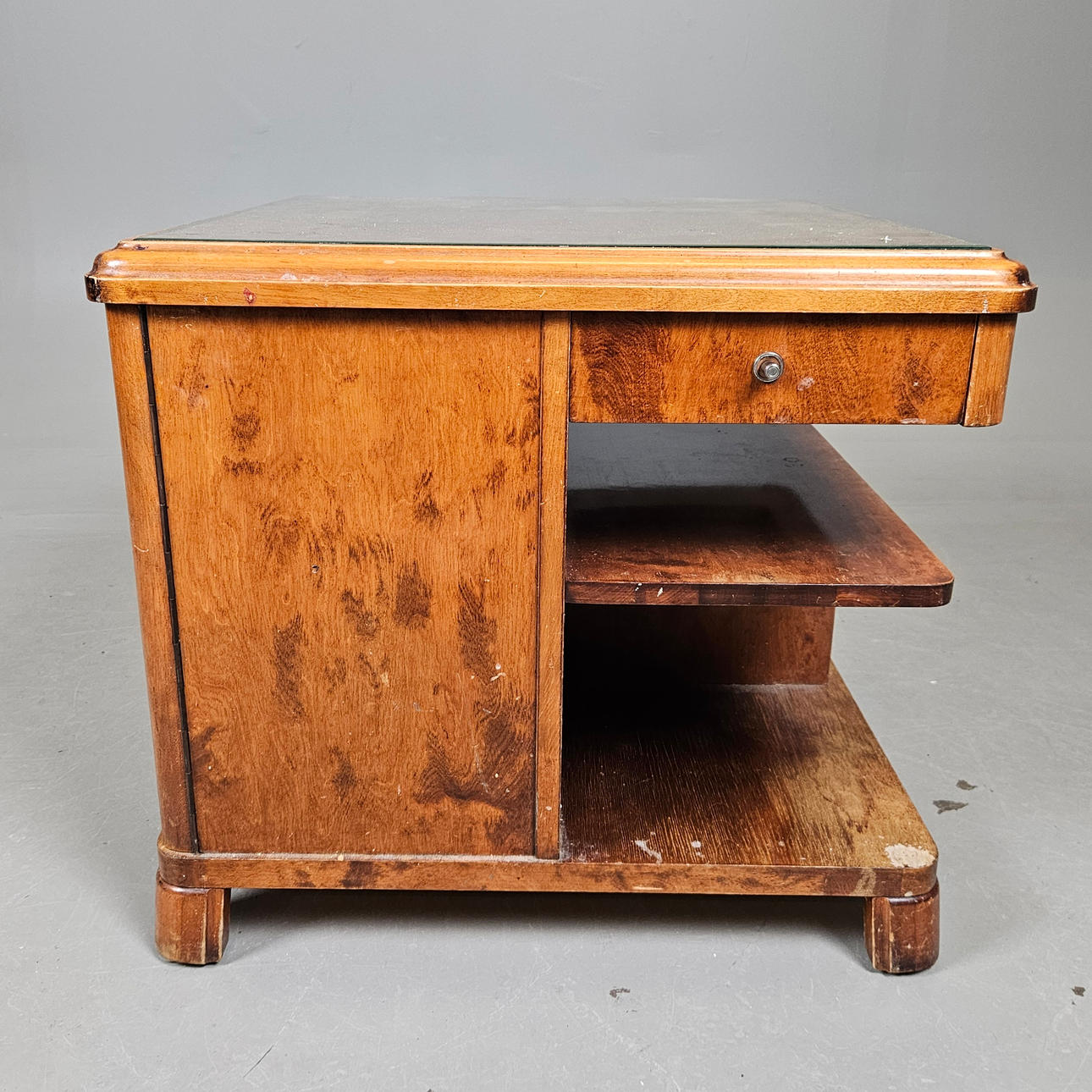 An Art Deco bar table, 1930s.