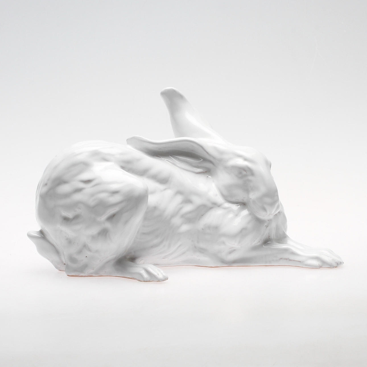 FIGURIN, hare, keramik. Italien.