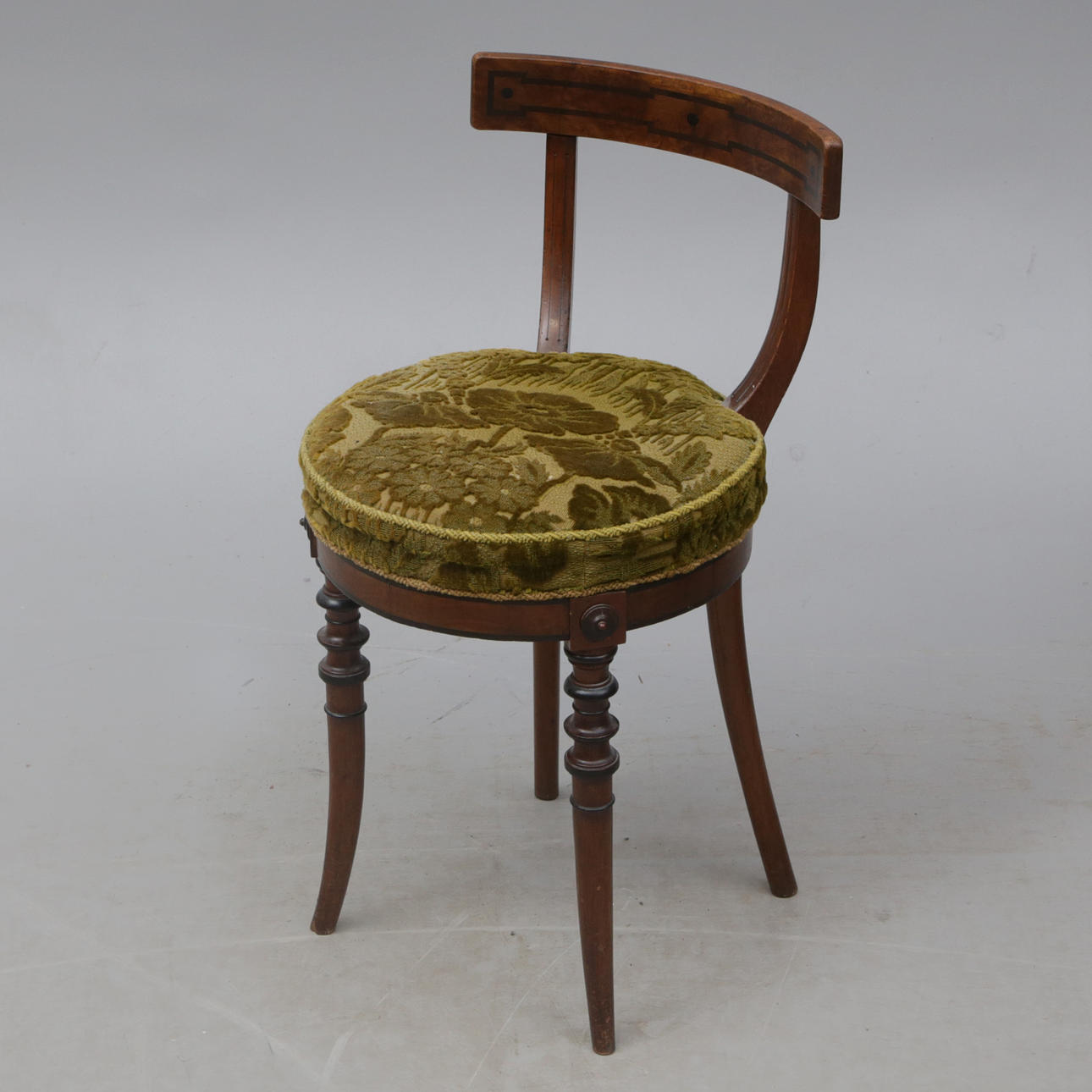 SILLA, asiento redondo.